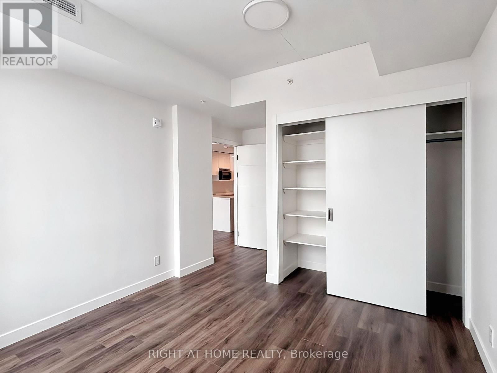 305 - 399 WINSTON AVENUE Image 6