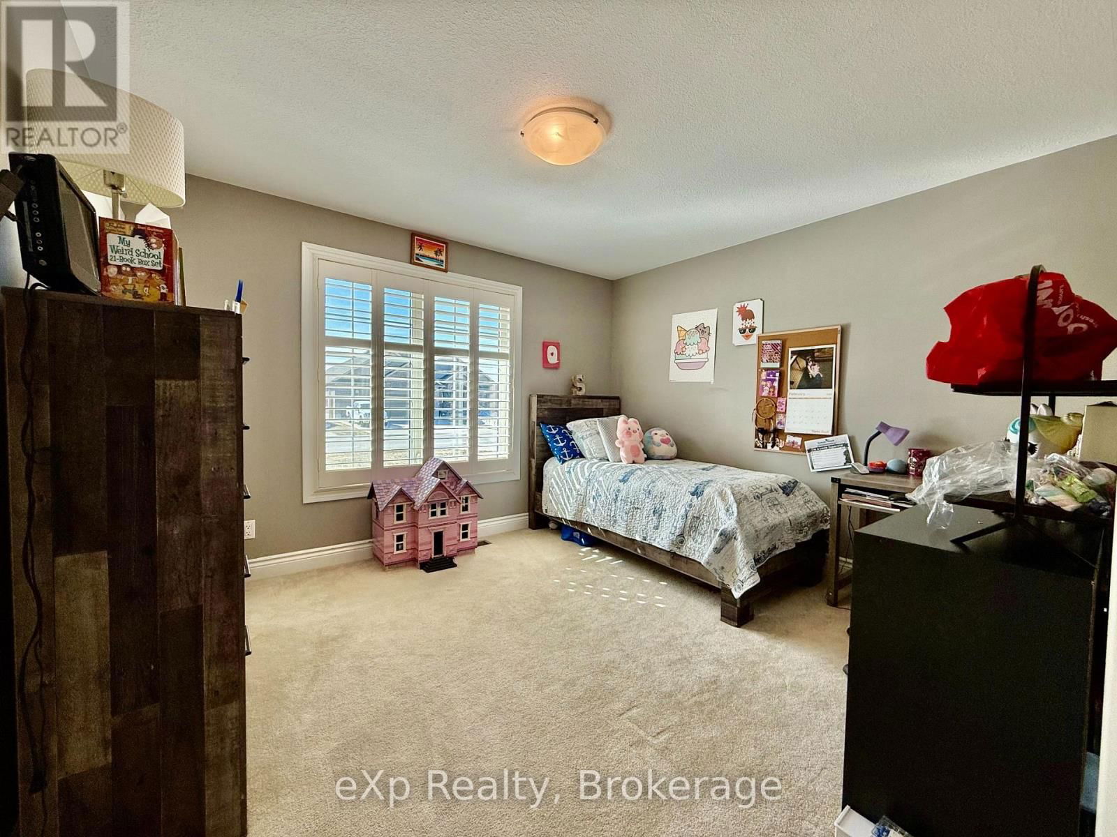 398 4TH STREET SOUTH Image 12
