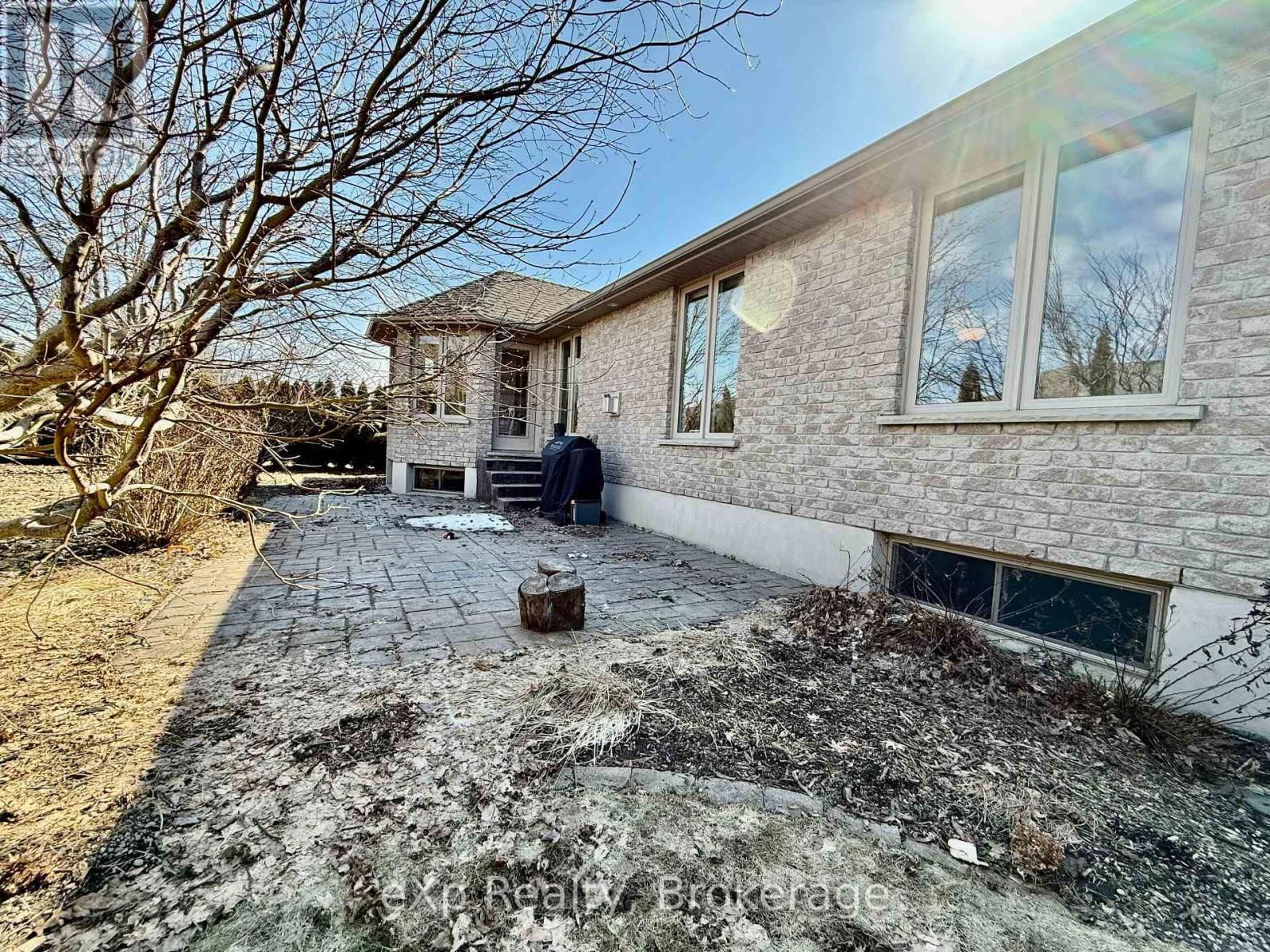 398 4TH STREET SOUTH Image 22