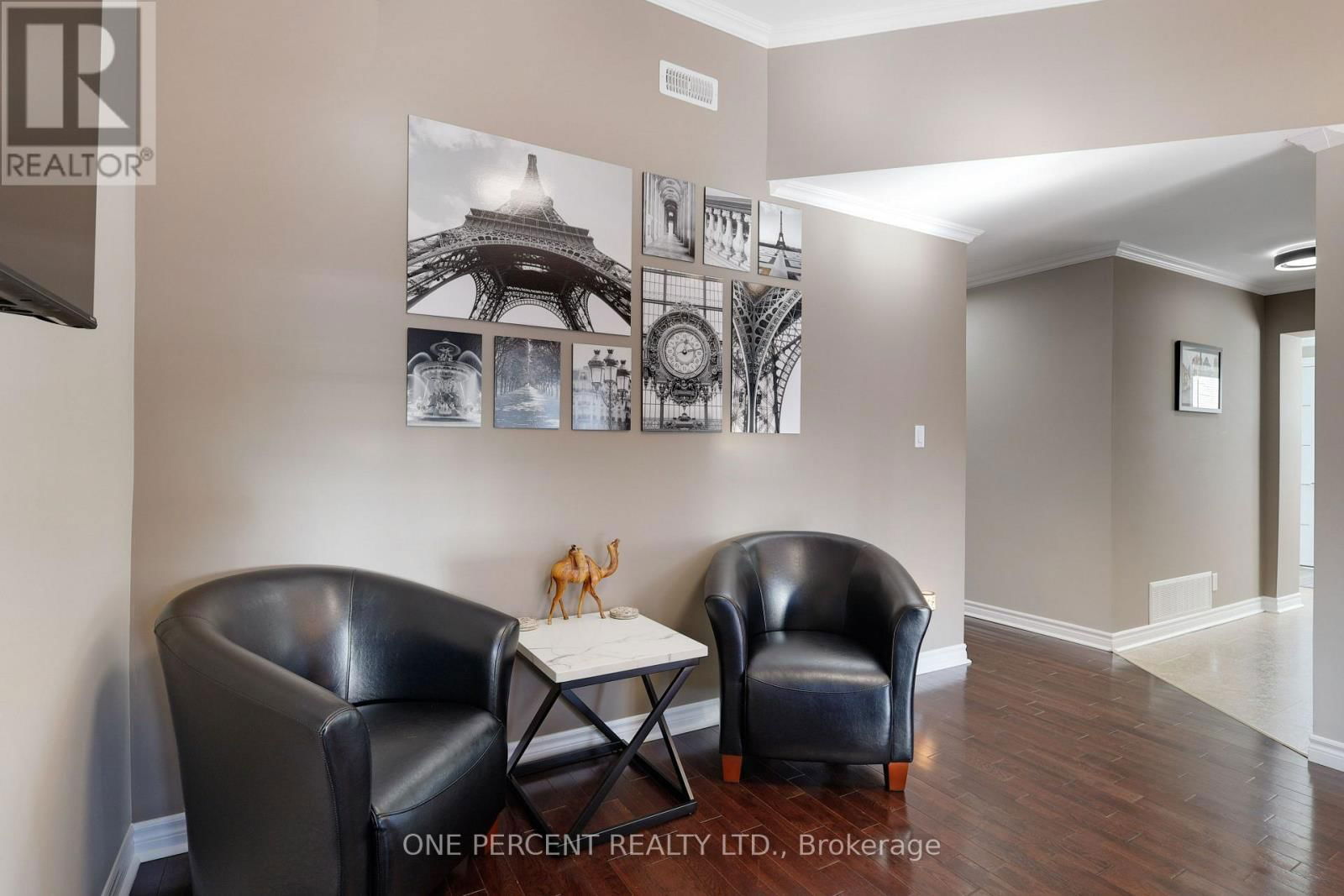 226 MCLAREN STREET Image 10