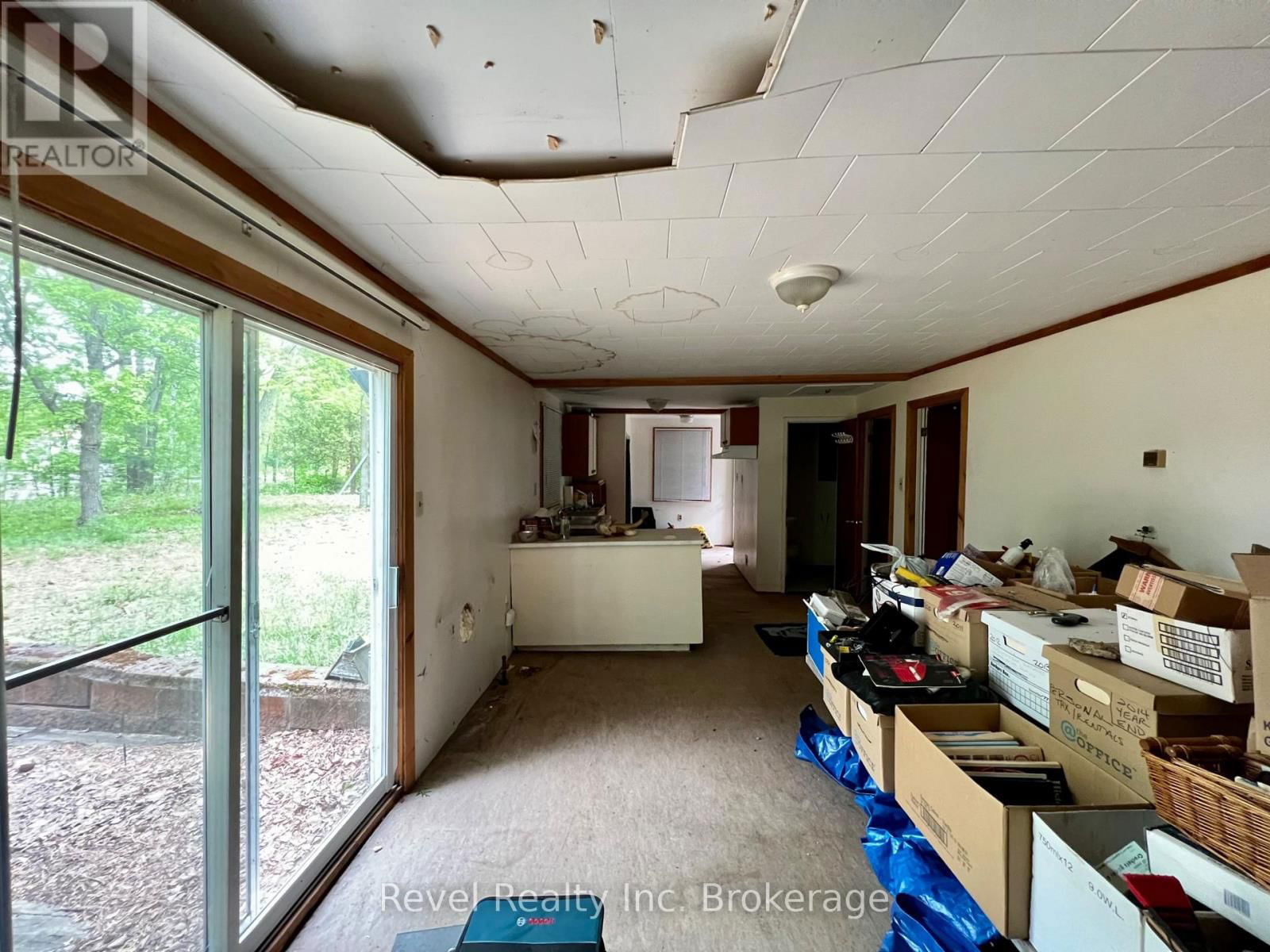 20 MOWAT CRESCENT Image 28