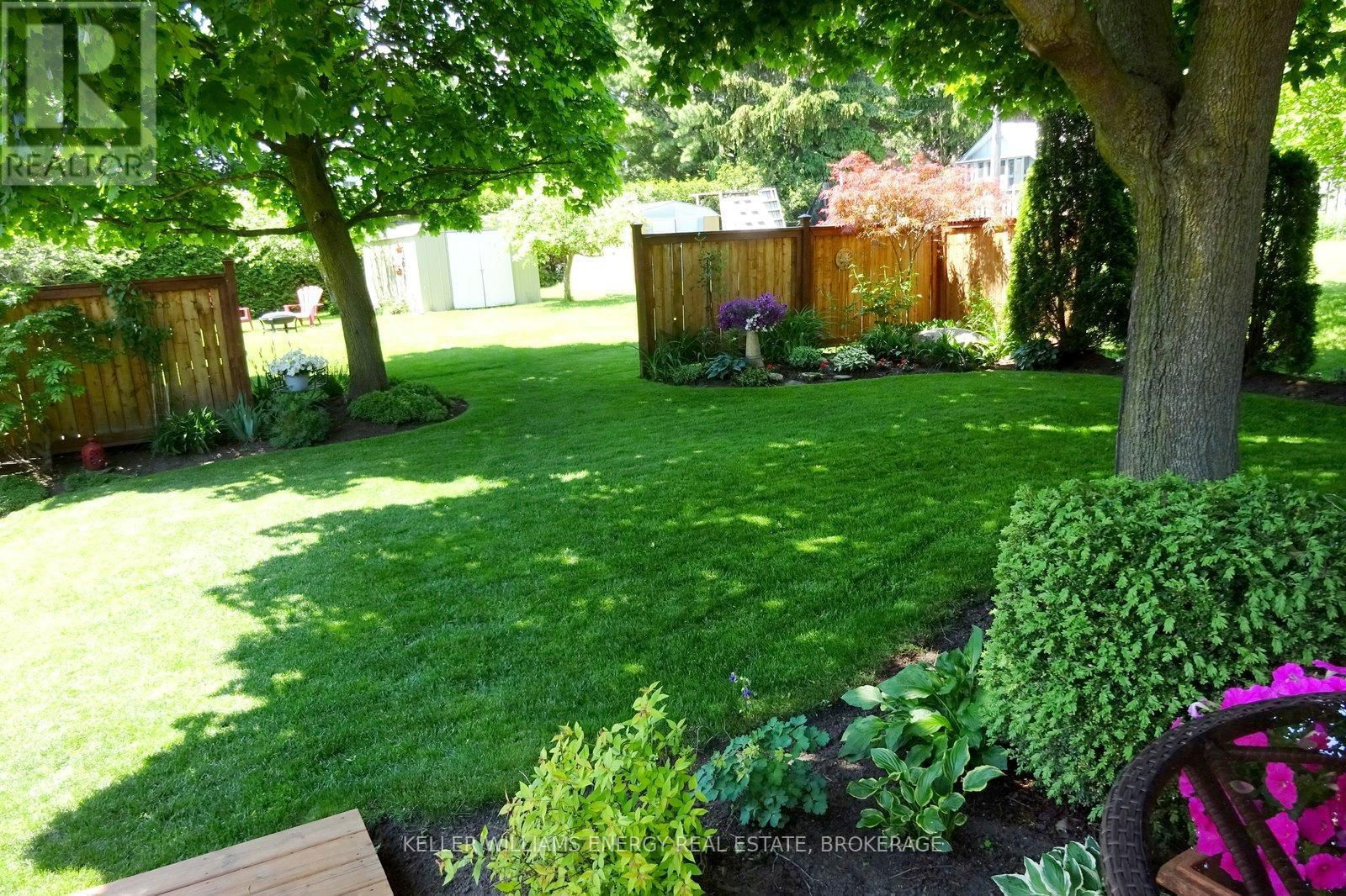 6 HEWSON DRIVE Image 33