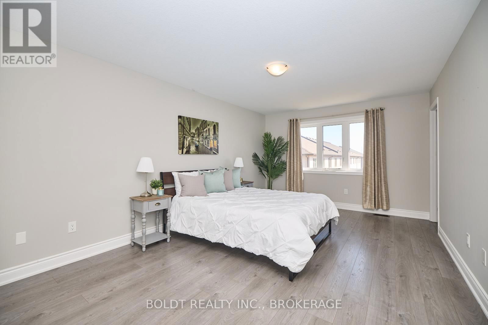 66 HOMESTEAD WAY Image 15