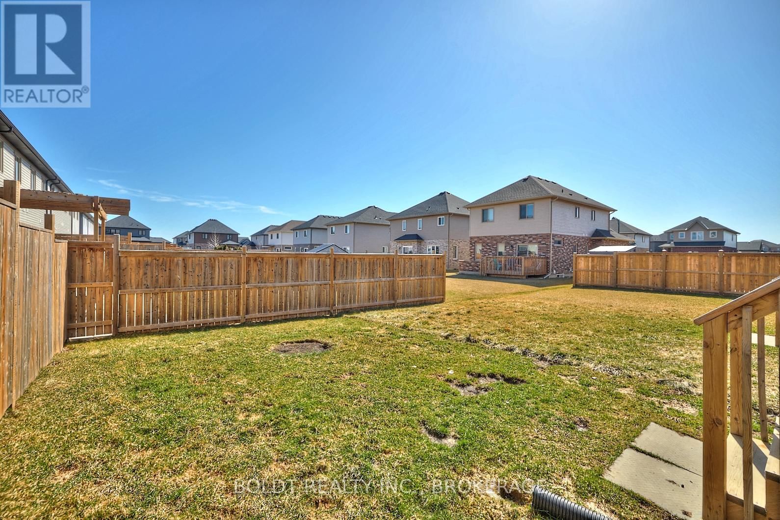 66 HOMESTEAD WAY Image 30