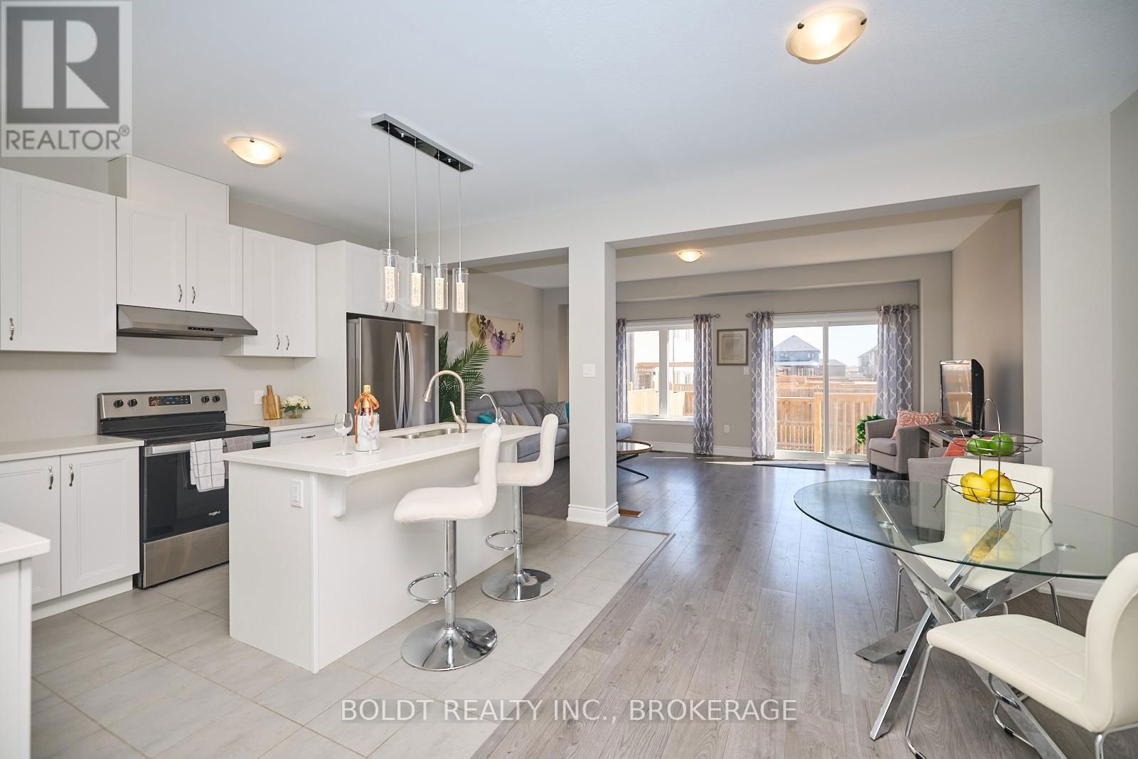 66 HOMESTEAD WAY Image 7