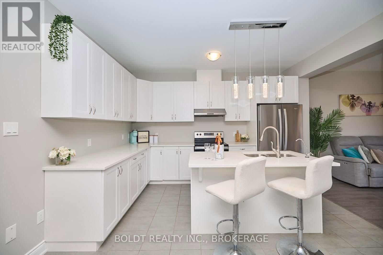 66 HOMESTEAD WAY Image 8