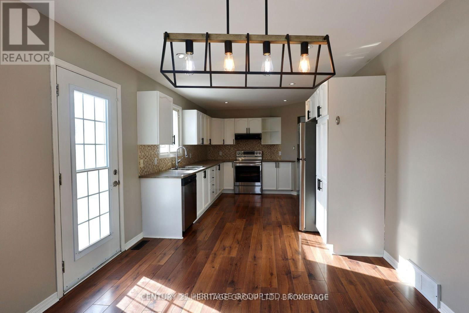 1021 GREENWOOD PARK DRIVE Image 12