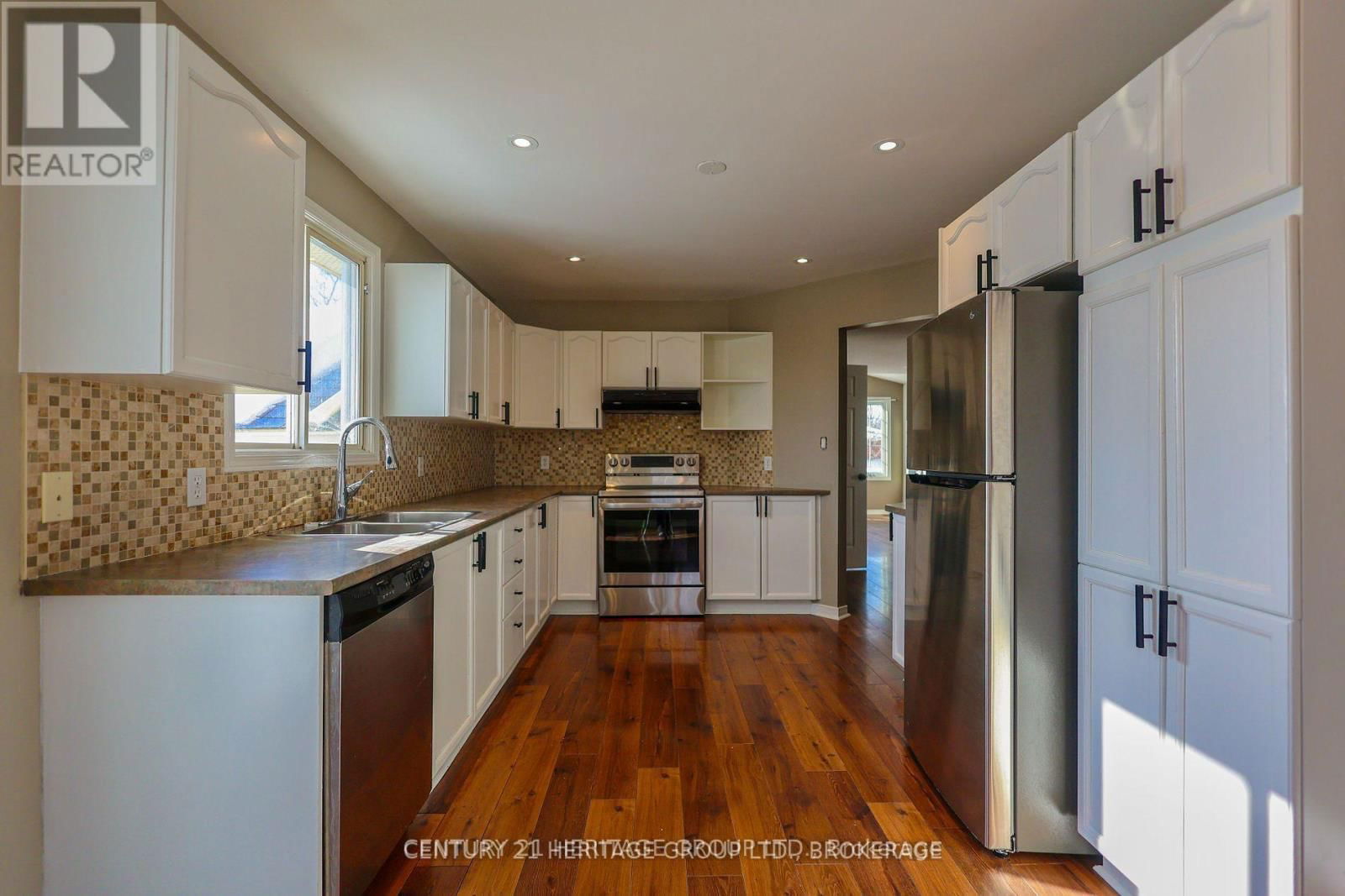 1021 GREENWOOD PARK DRIVE Image 13