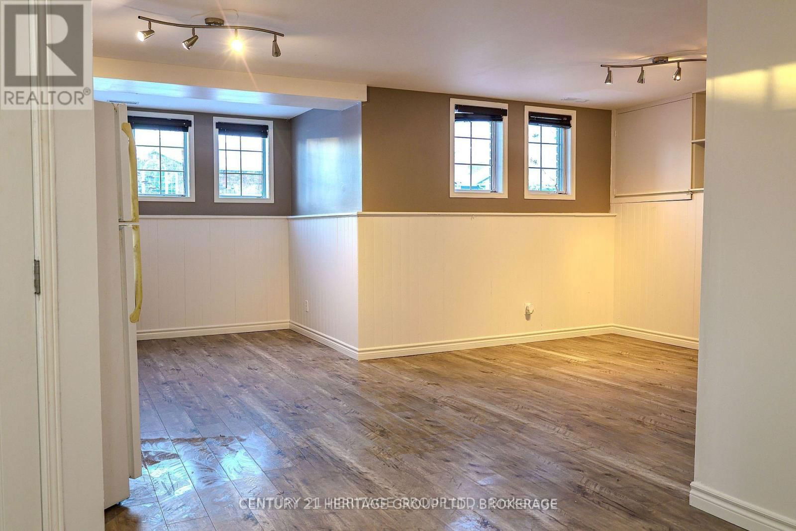 1021 GREENWOOD PARK DRIVE Image 32