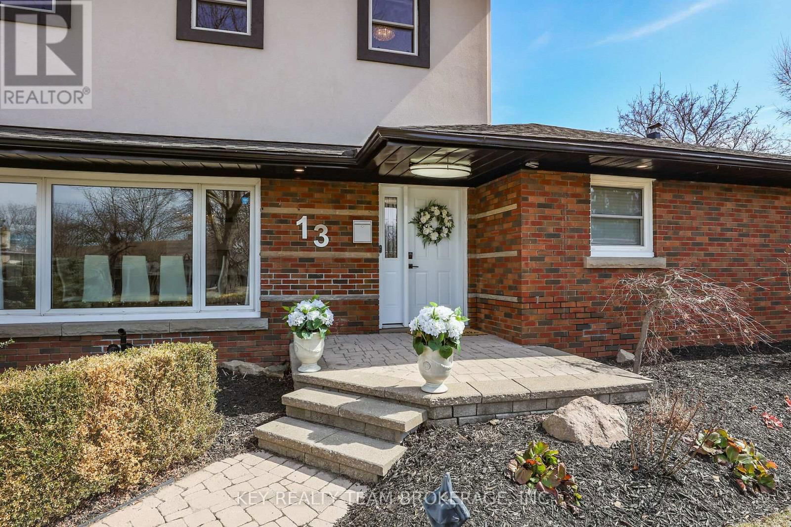 13 MARSDALE DRIVE Image 11