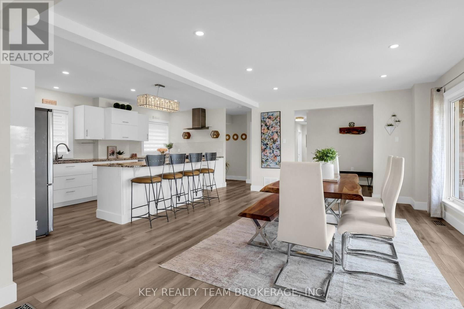 13 MARSDALE DRIVE Image 14