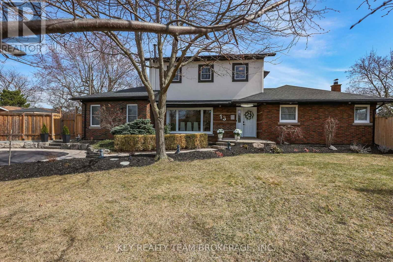 13 MARSDALE DRIVE Image 2