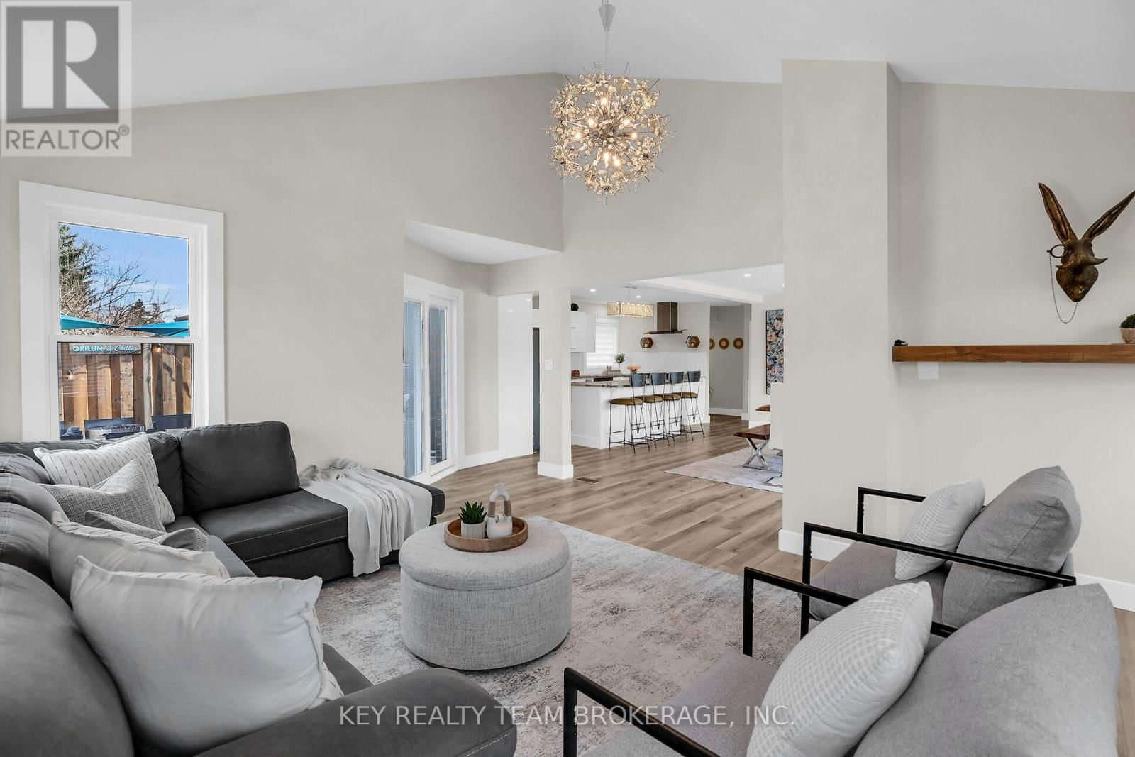 13 MARSDALE DRIVE Image 22