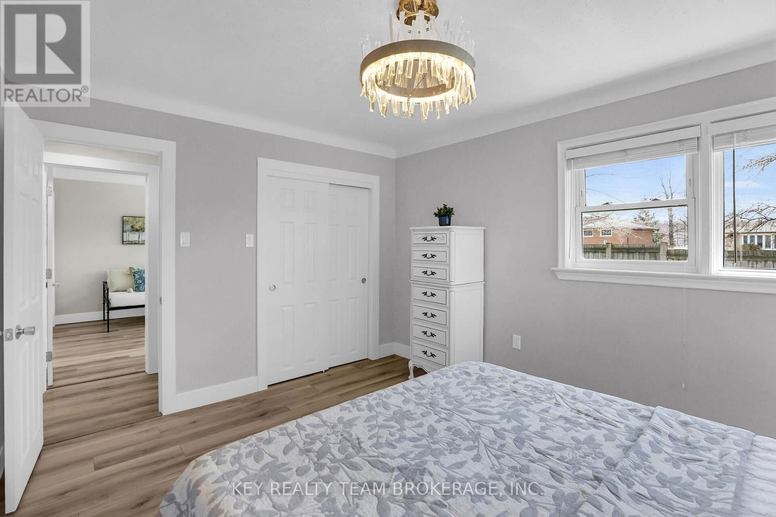 13 MARSDALE DRIVE Image 26