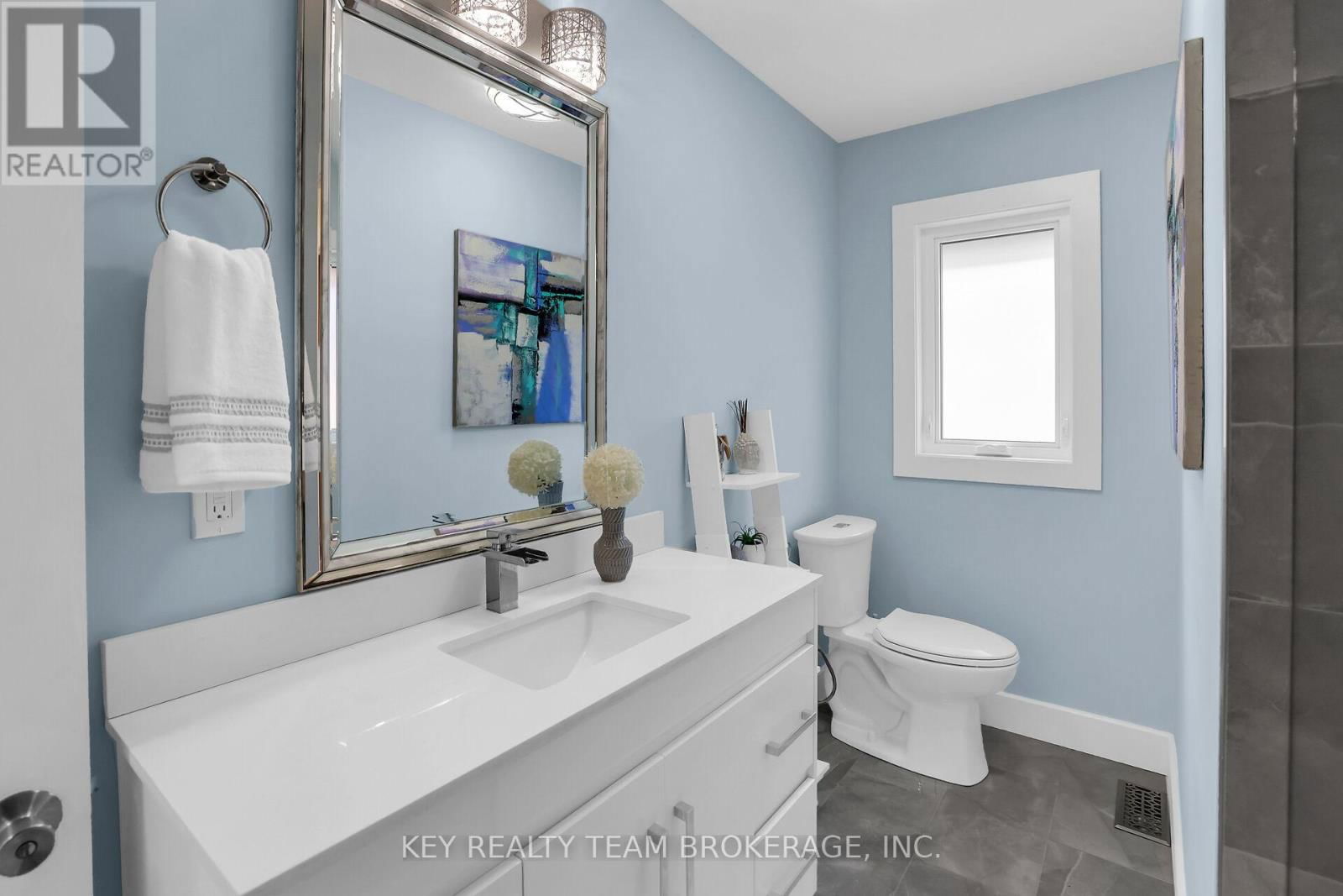13 MARSDALE DRIVE Image 31