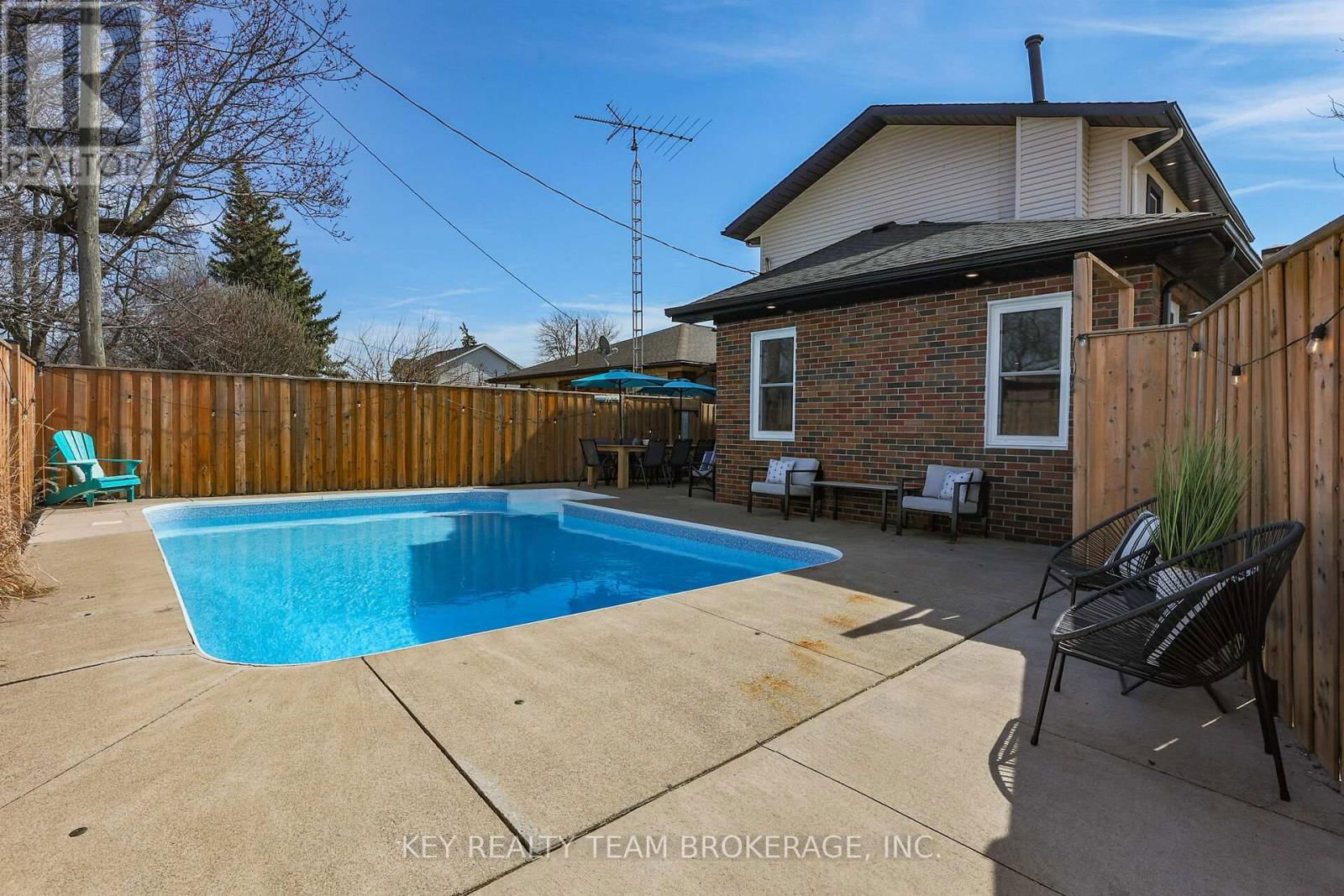 13 MARSDALE DRIVE Image 6