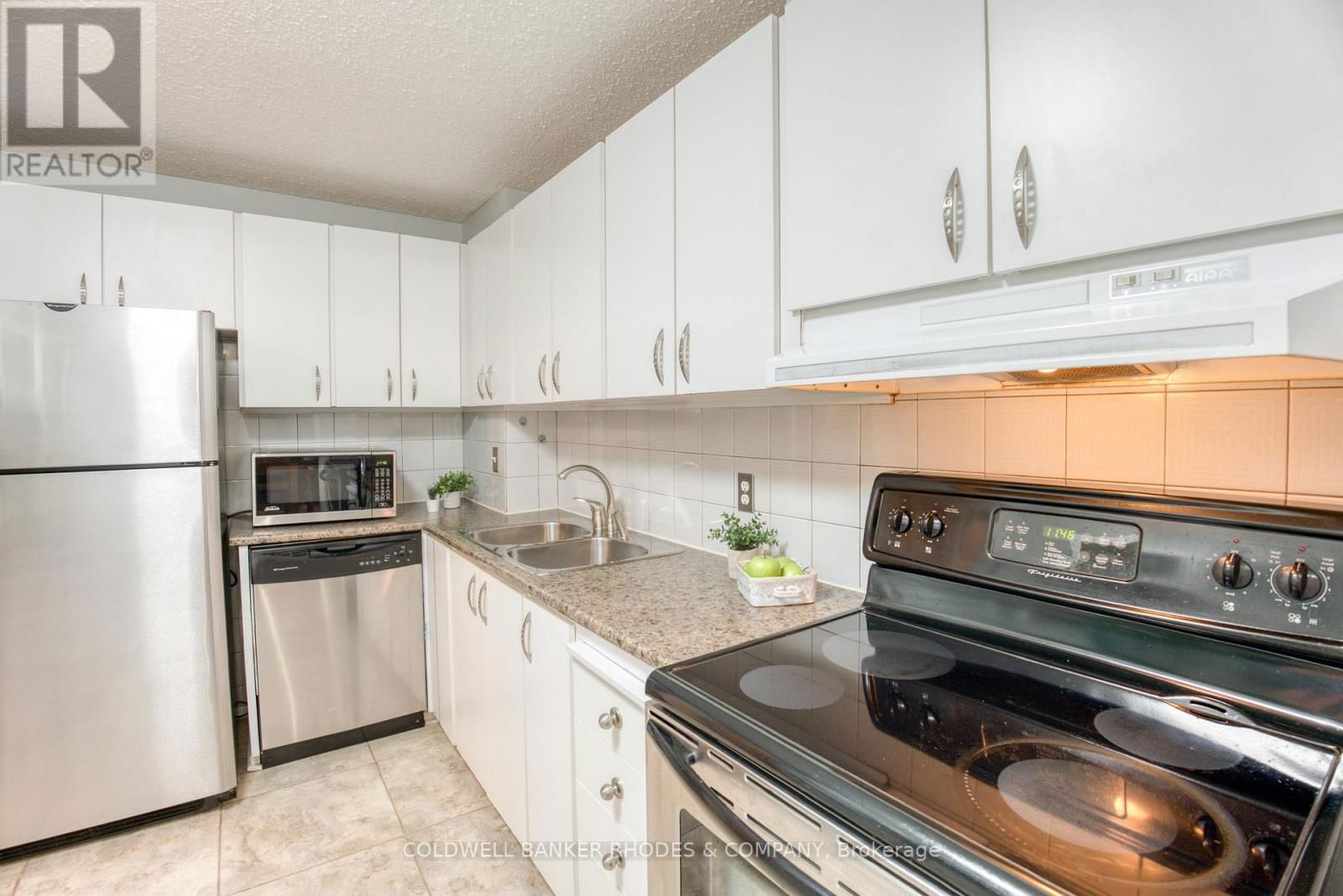 213 - 1599 LASSITER TERRACE Image 6