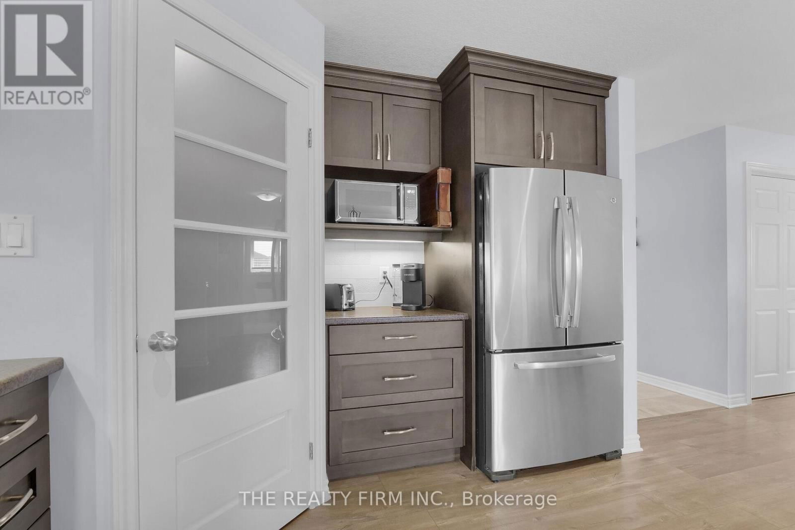 120 PEACH TREE BOULEVARD Image 11
