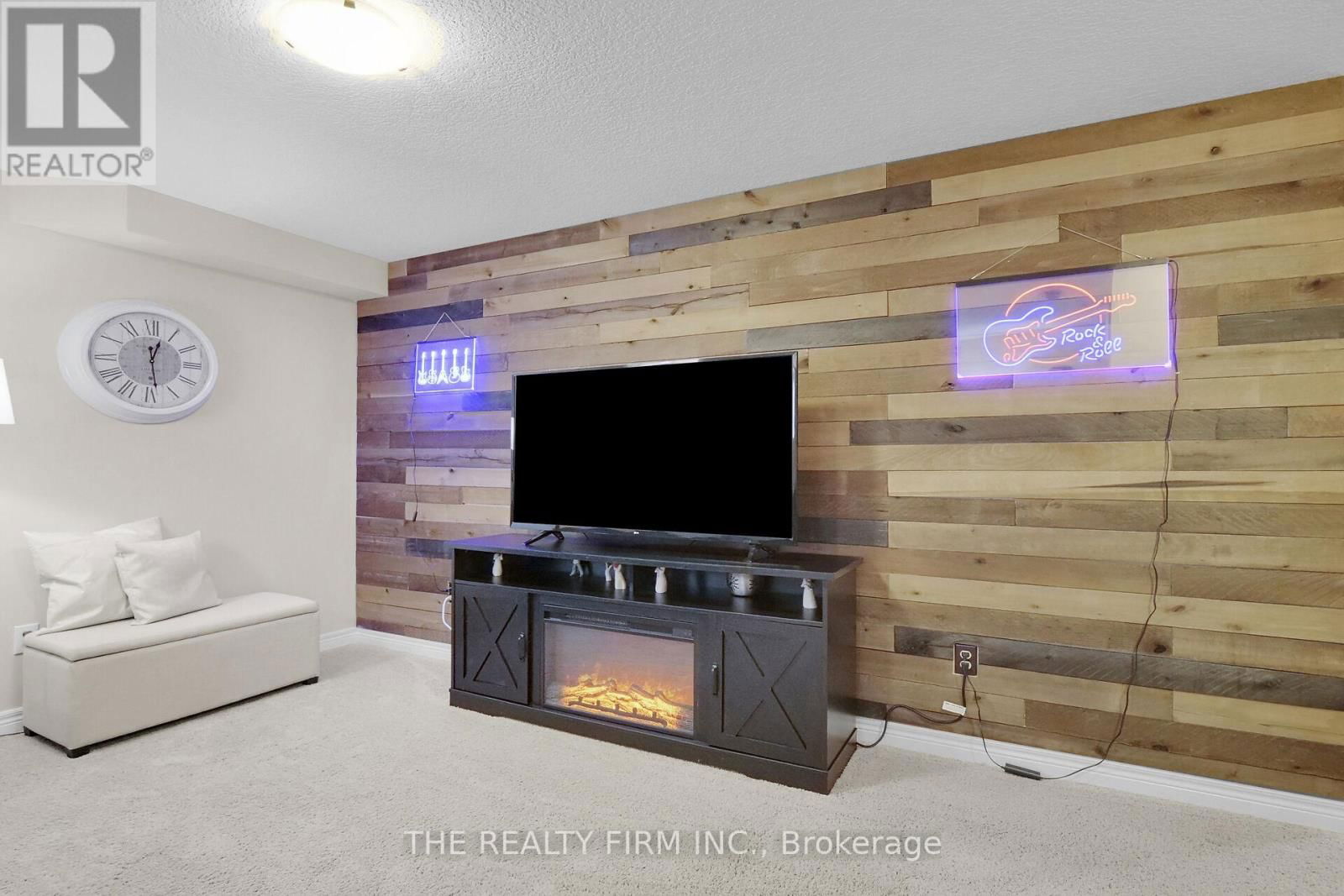 120 PEACH TREE BOULEVARD Image 24
