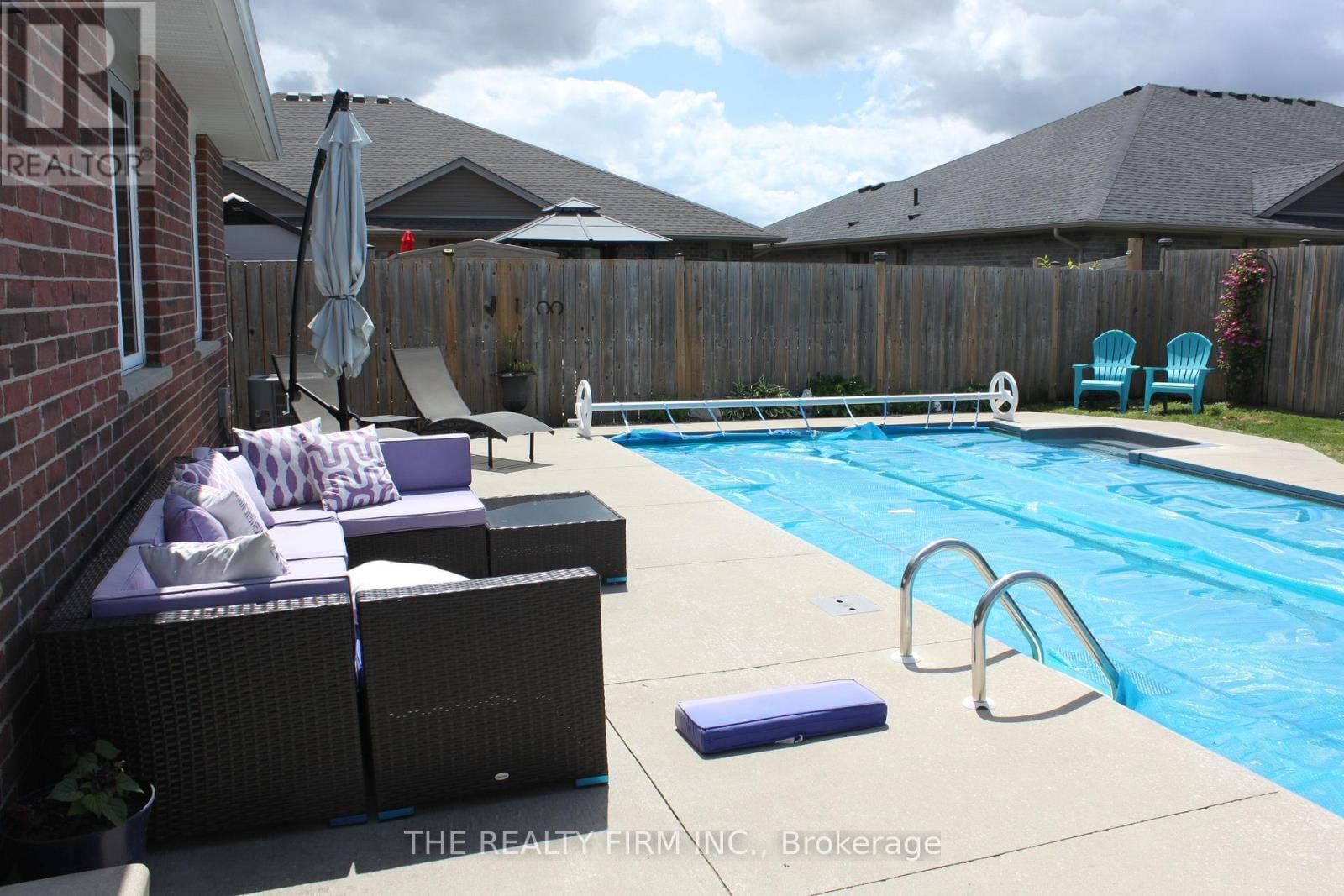 120 PEACH TREE BOULEVARD Image 43