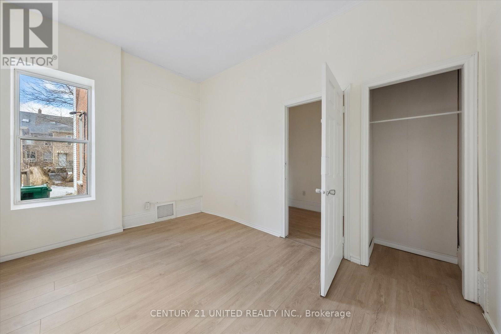 187 STEWART STREET Image 13