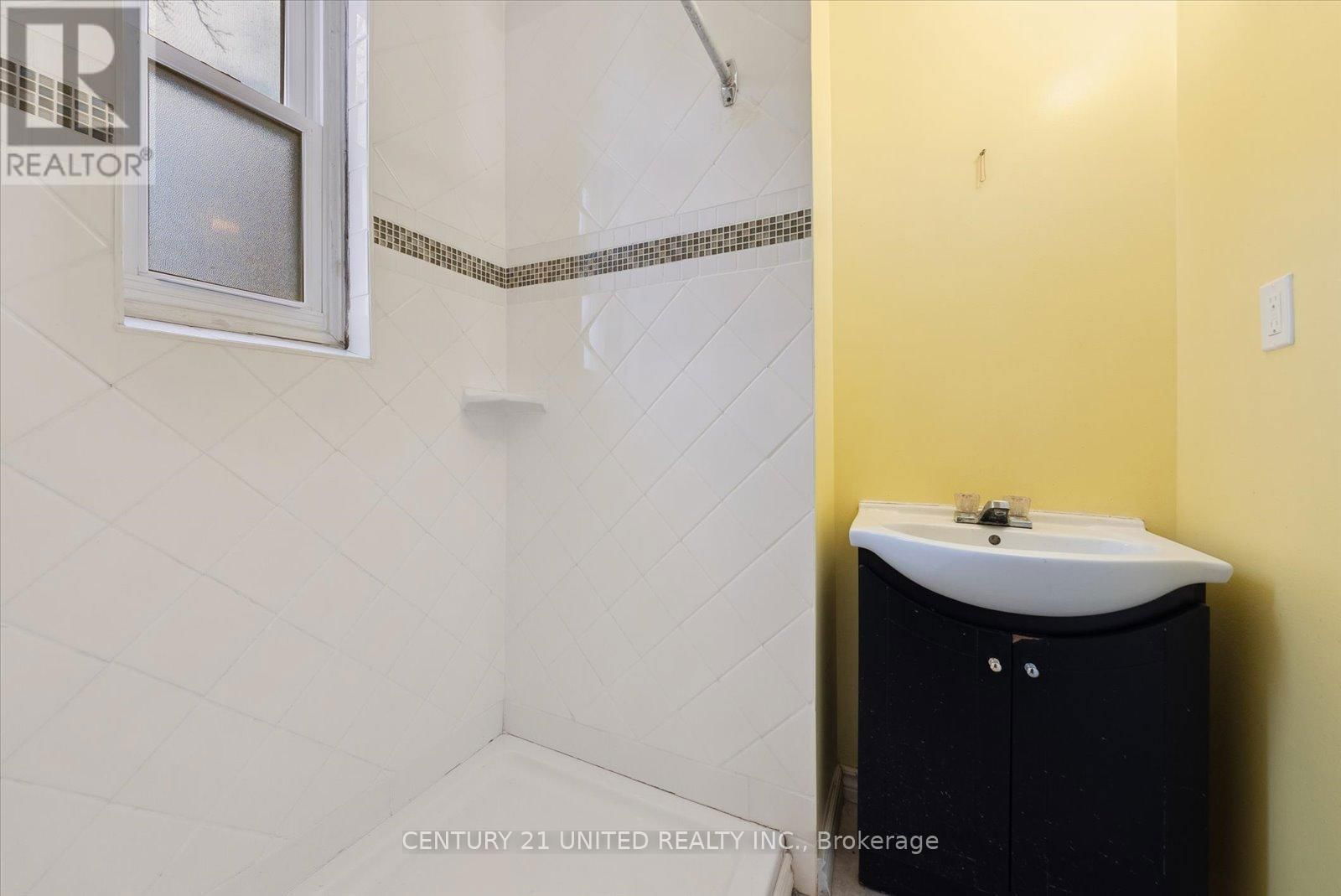 187 STEWART STREET Image 20