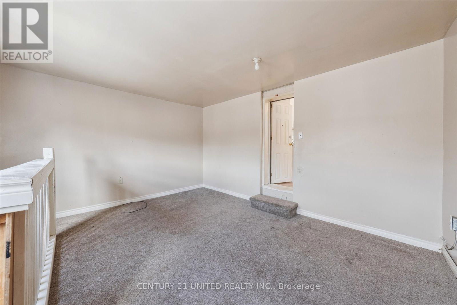 187 STEWART STREET Image 36