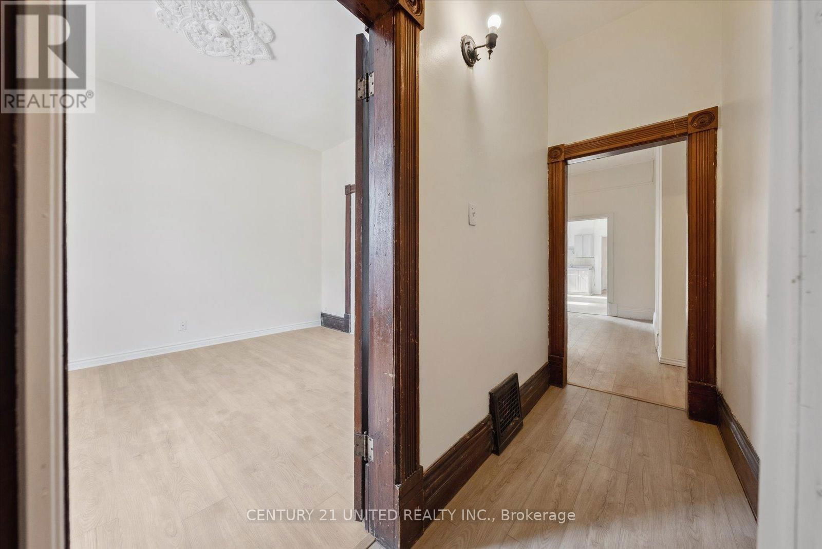 187 STEWART STREET Image 8