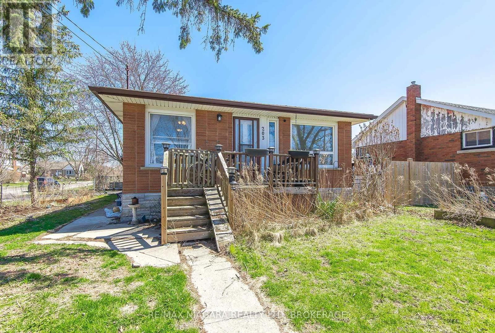 203 KILGOUR AVENUE Image 1