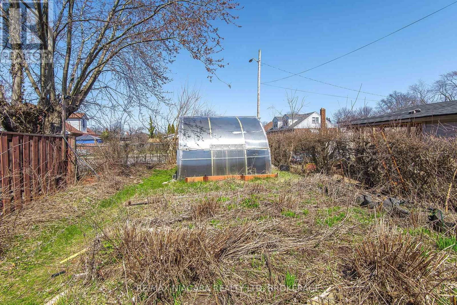 203 KILGOUR AVENUE Image 13