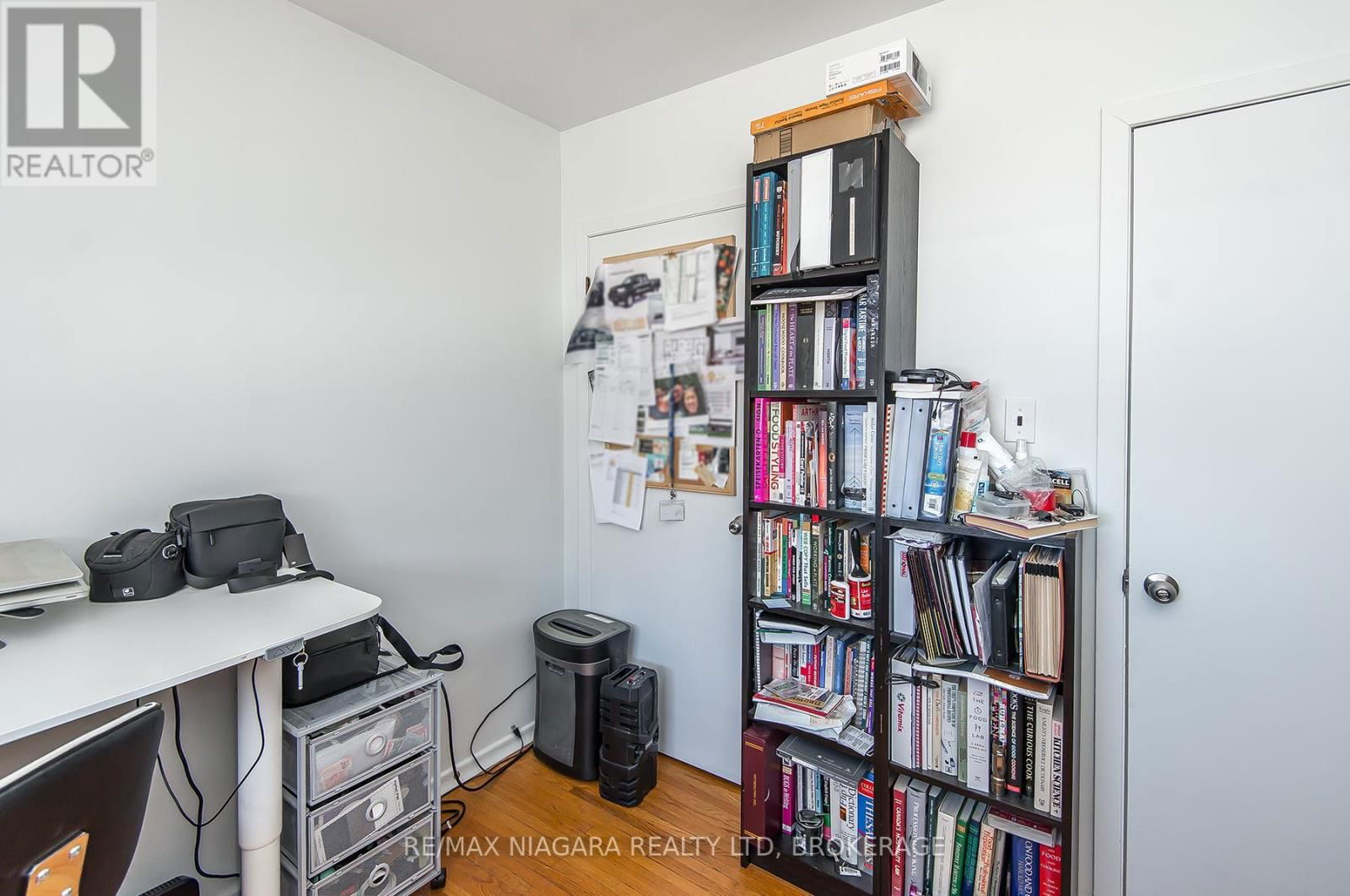 203 KILGOUR AVENUE Image 27