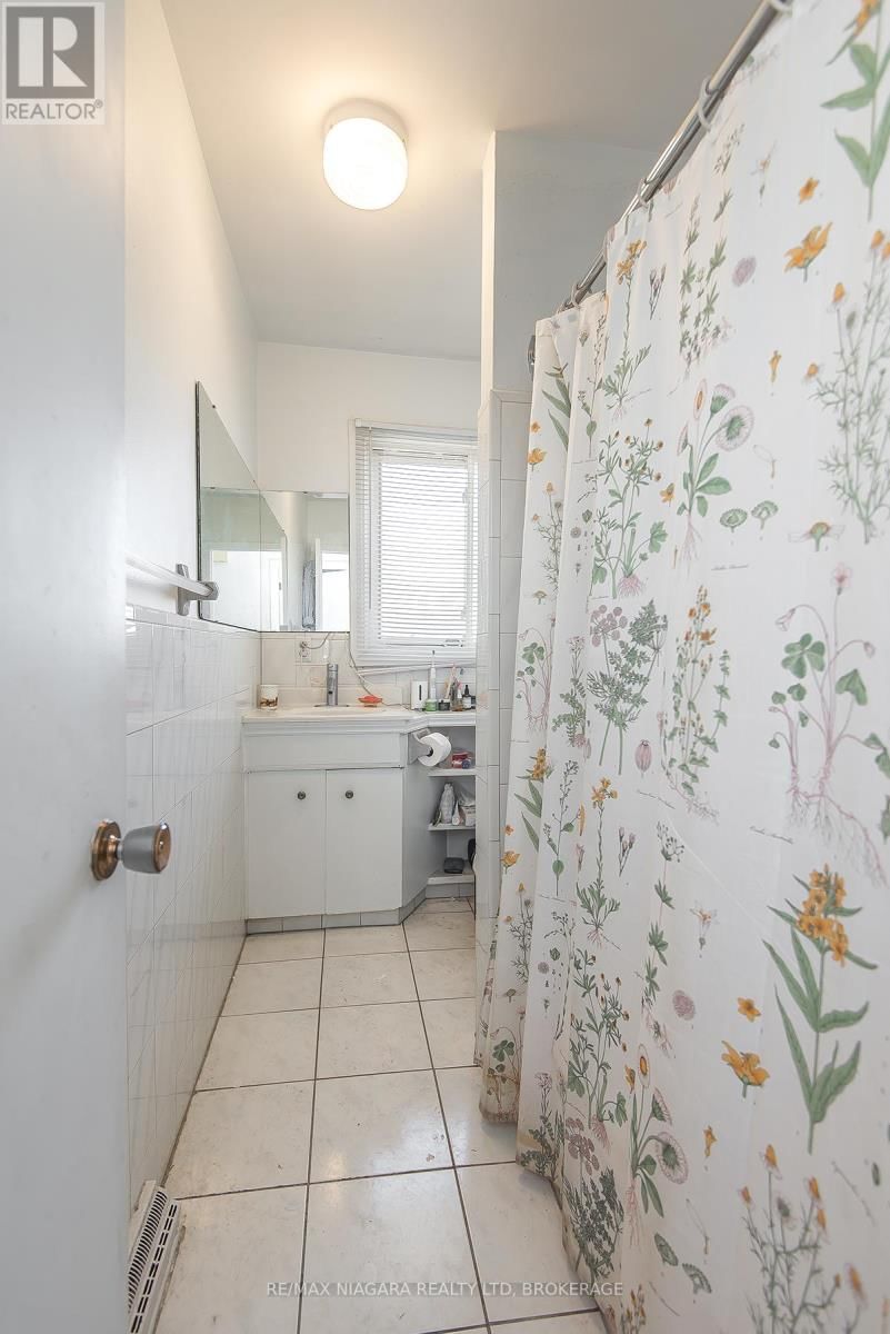 203 KILGOUR AVENUE Image 28