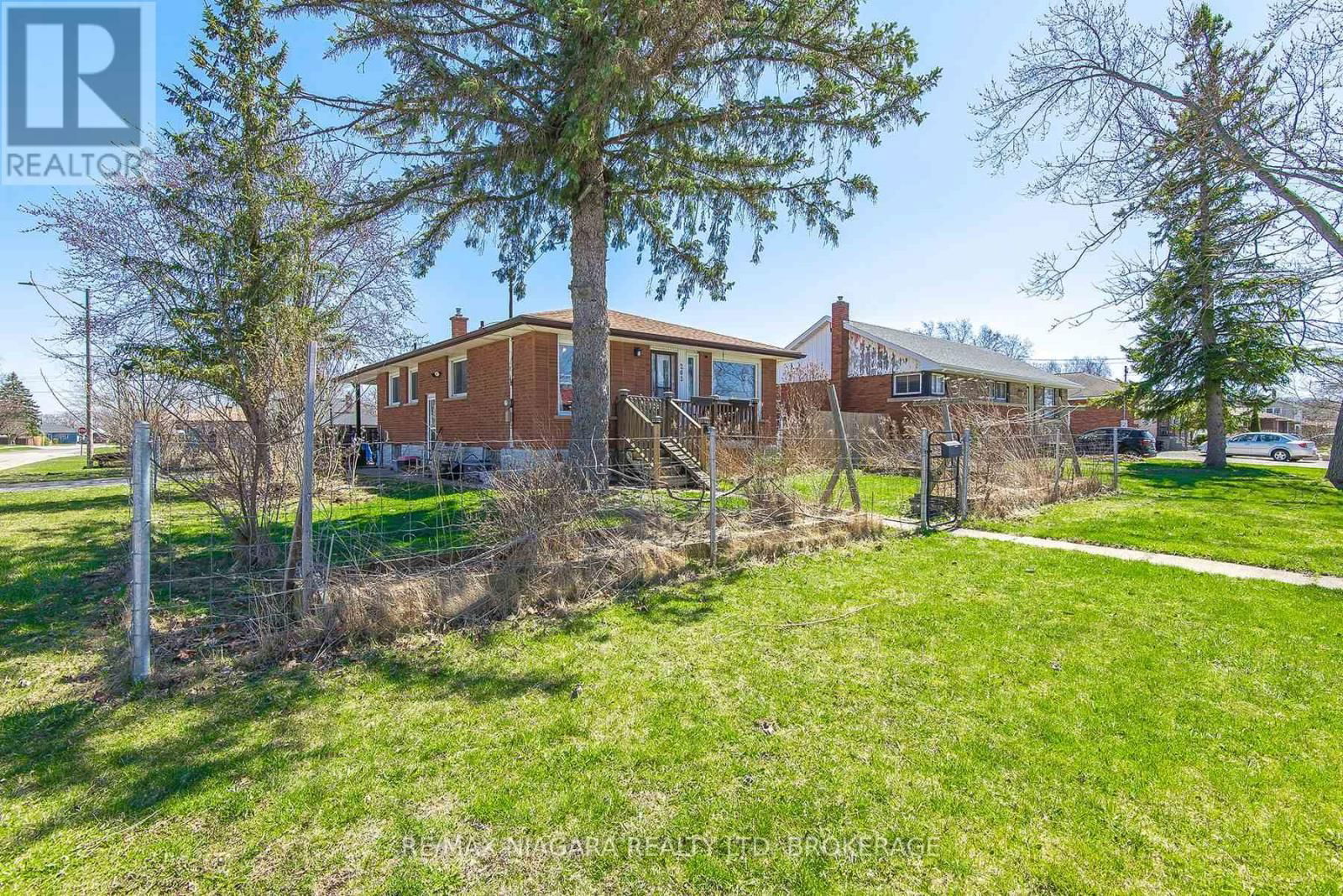 203 KILGOUR AVENUE Image 3
