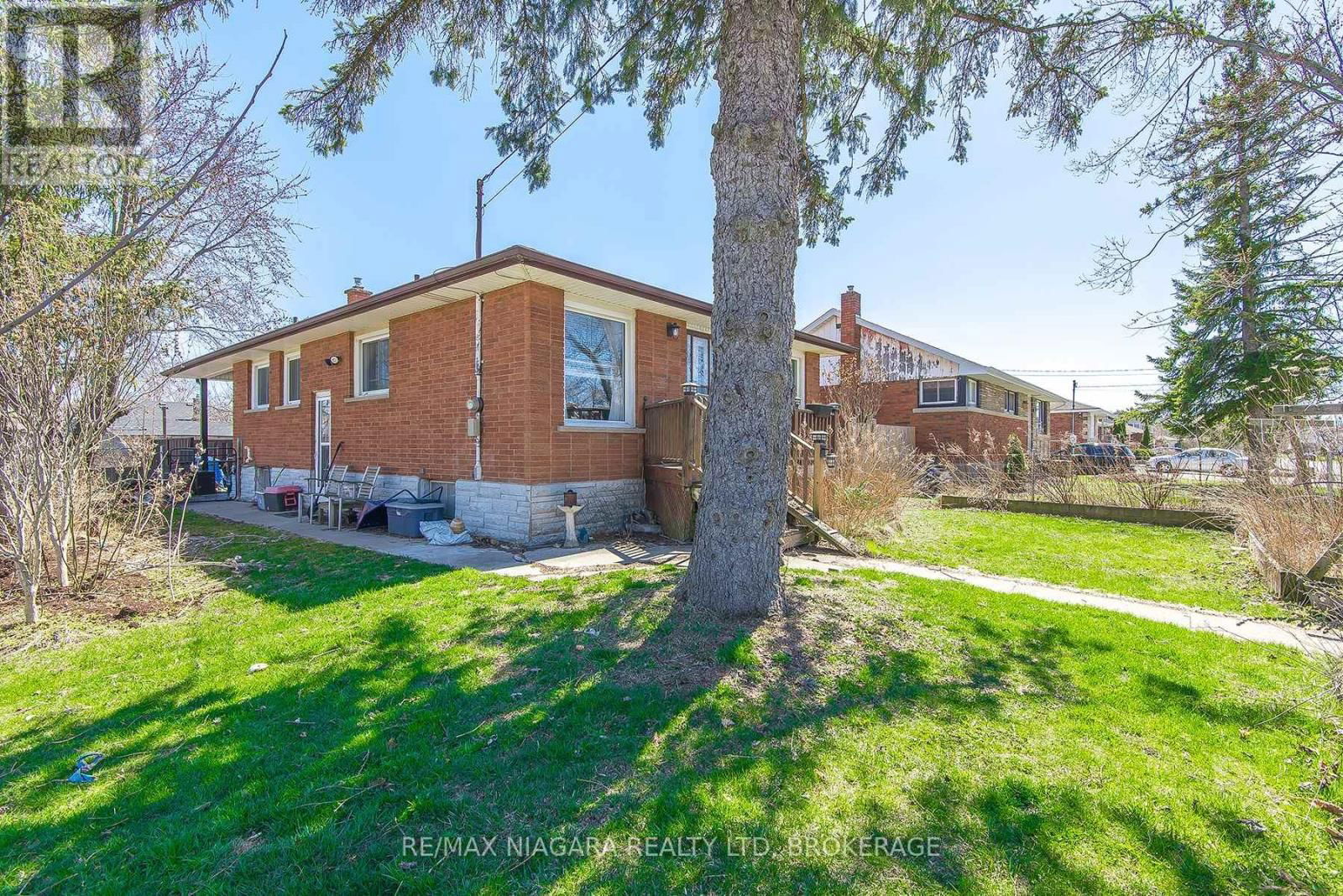 203 KILGOUR AVENUE Image 6