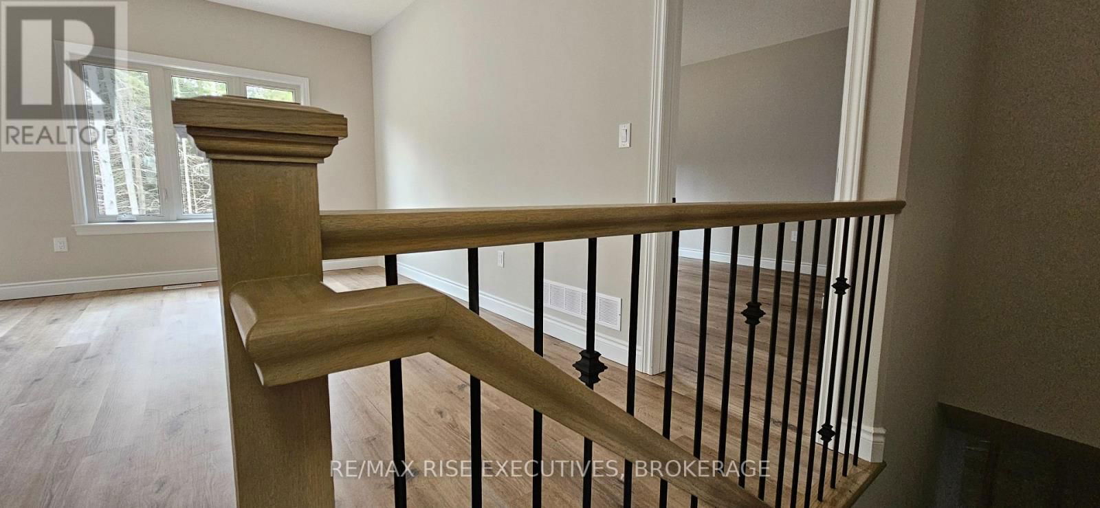 163 CREIGHTON DRIVE Image 12