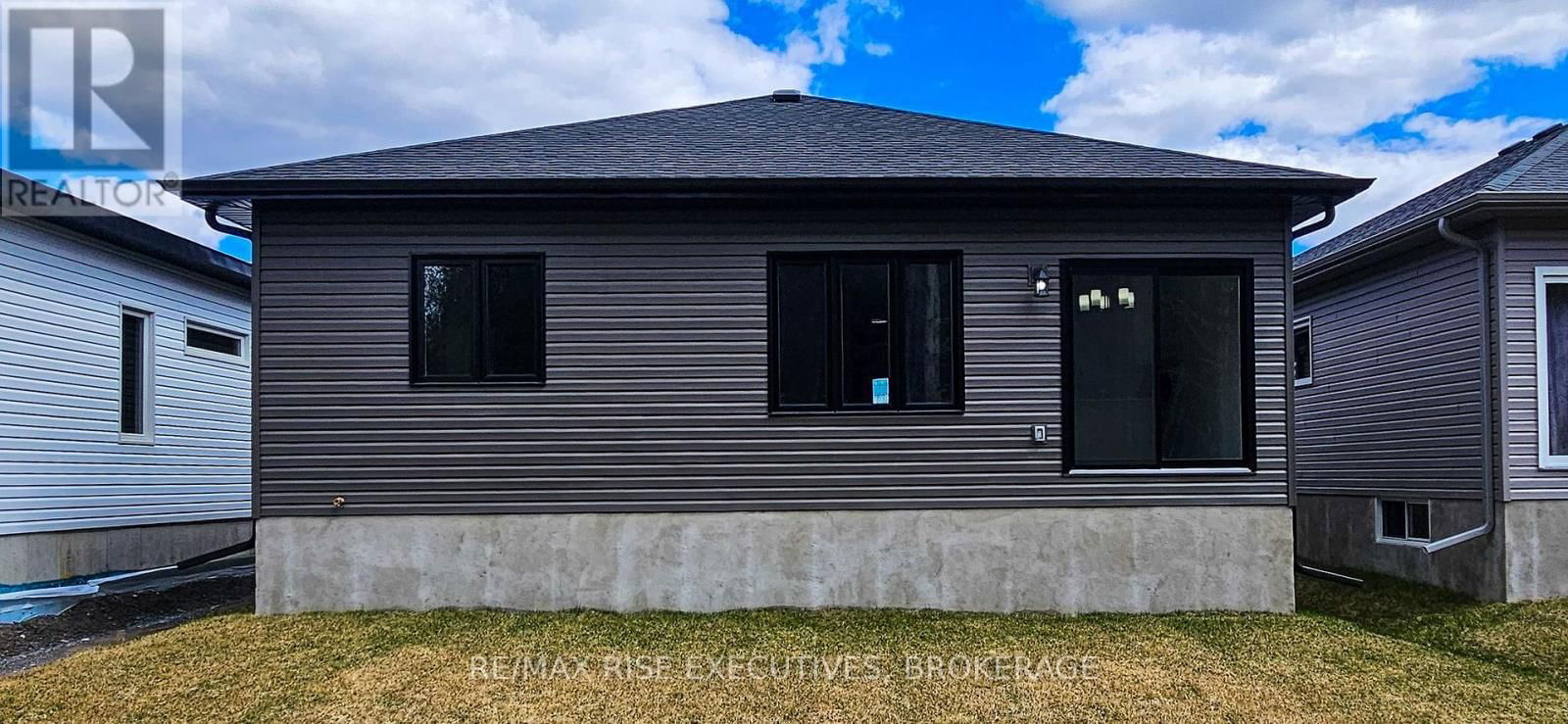 163 CREIGHTON DRIVE Image 14
