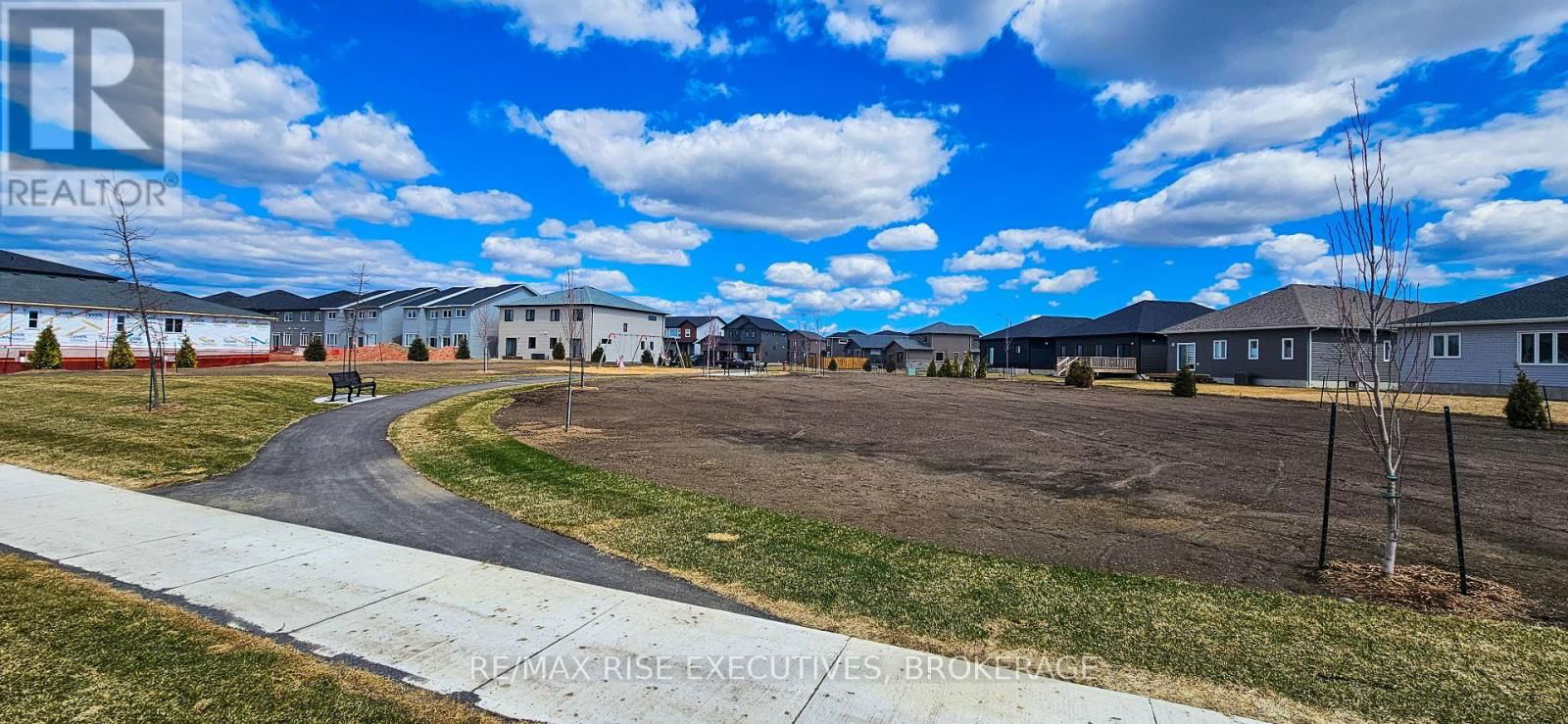 163 CREIGHTON DRIVE Image 16