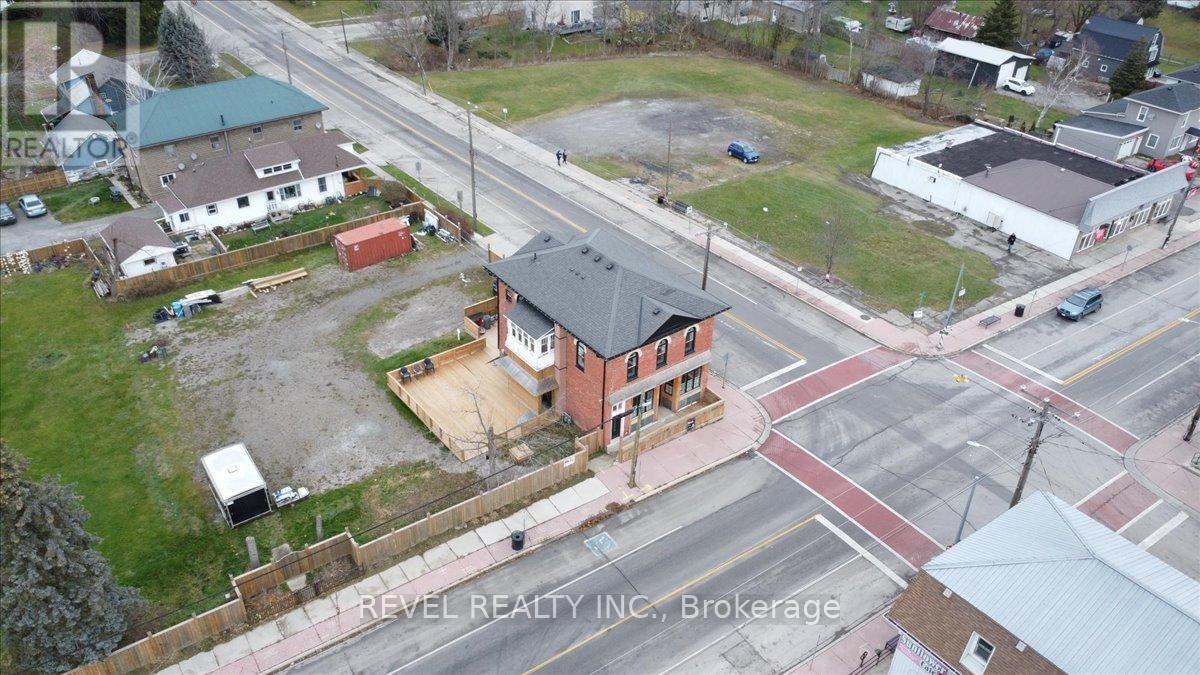 2 MAIN STREET WEST Image 42