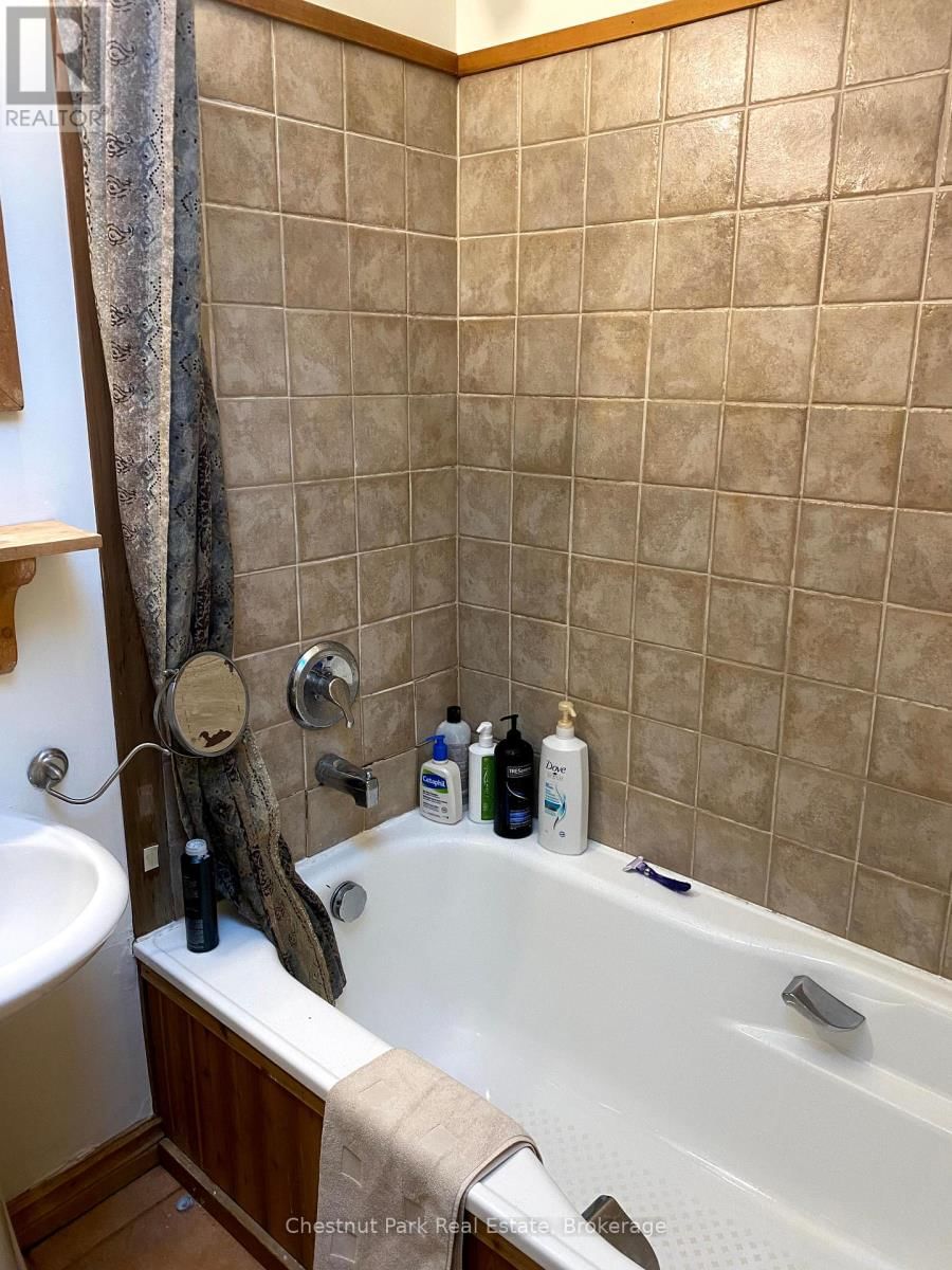 316648 3RD LINE D Image 14