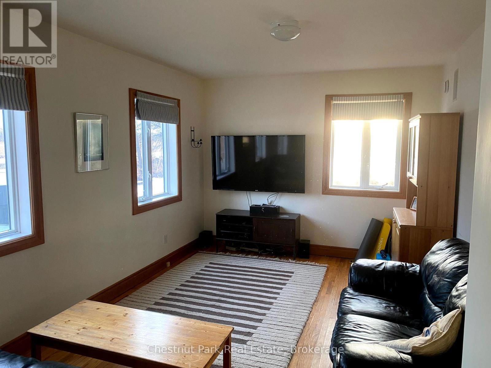 316648 3RD LINE D Image 15