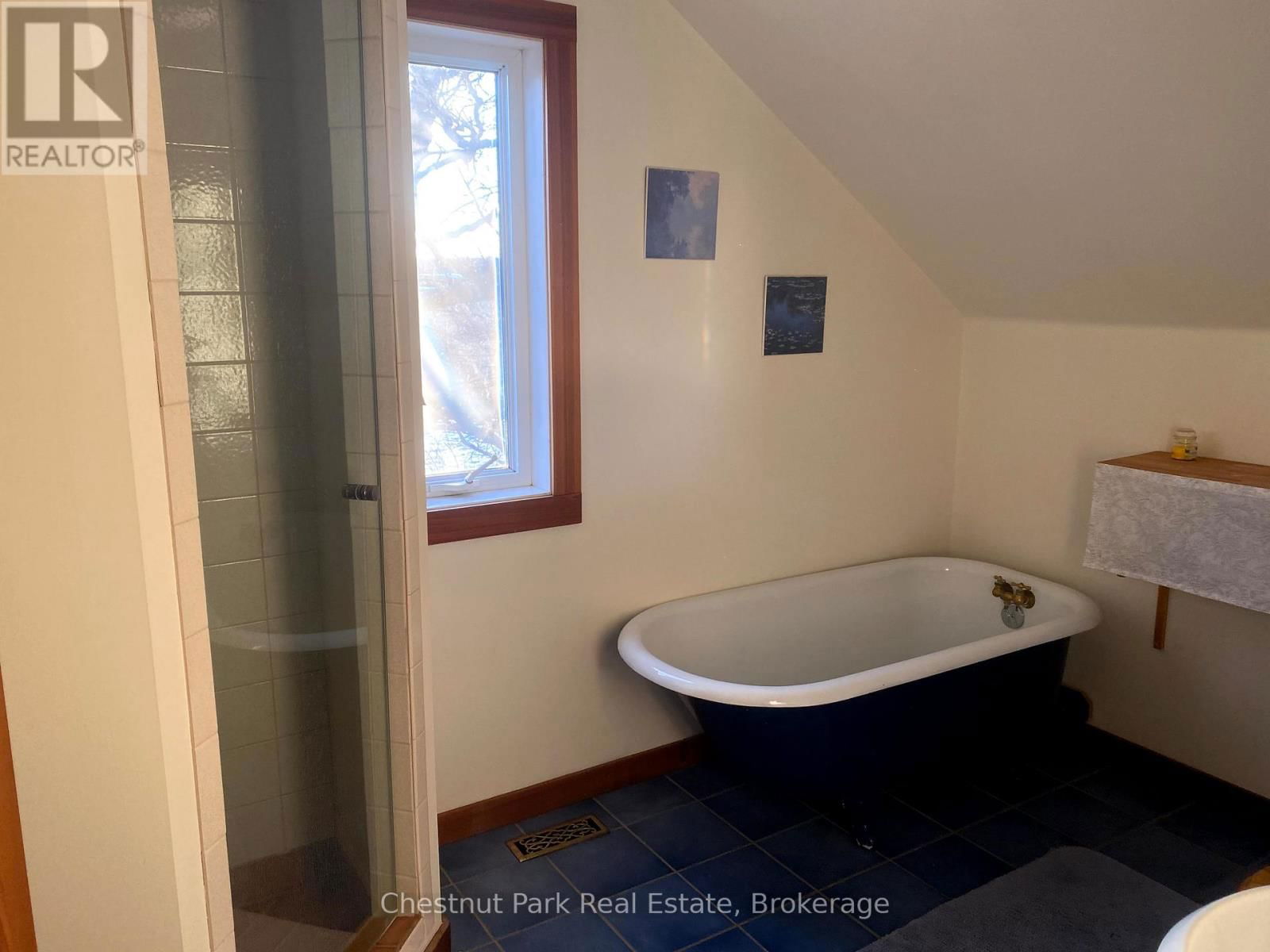 316648 3RD LINE D Image 20