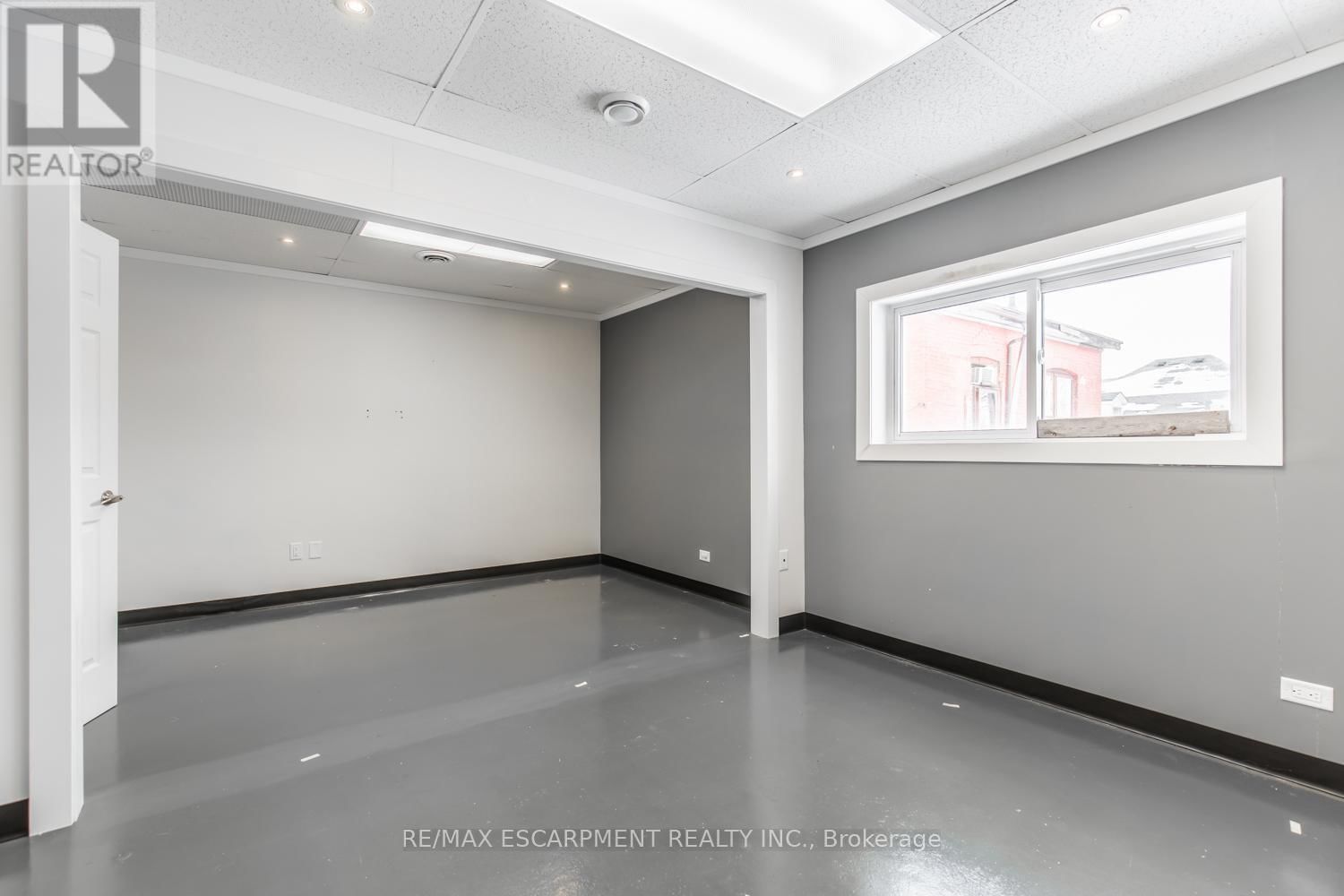 176 MARY STREET Image 26