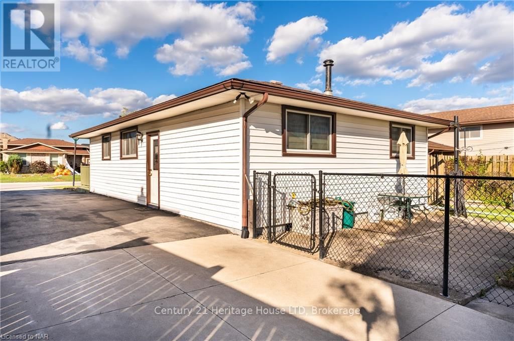 60 ROBERT STREET Image 32