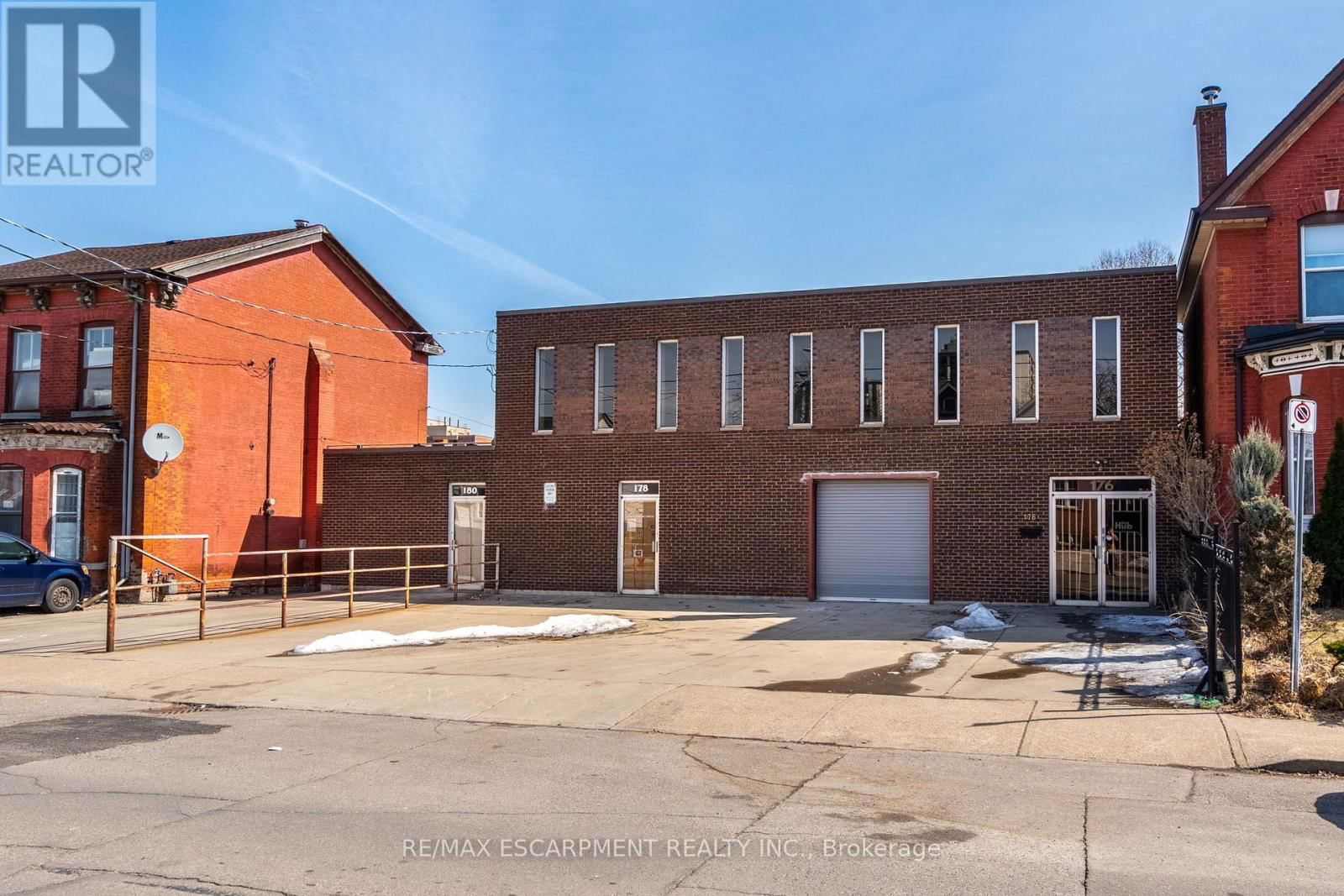 180 MARY STREET Image 2