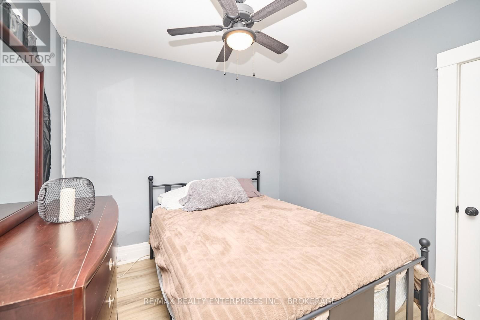 12 FAIRBURN AVENUE Image 11