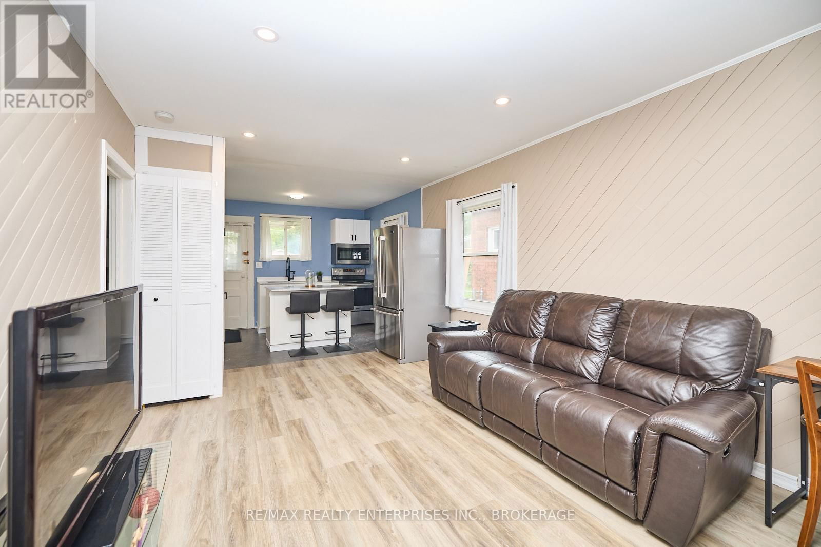 12 FAIRBURN AVENUE Image 15
