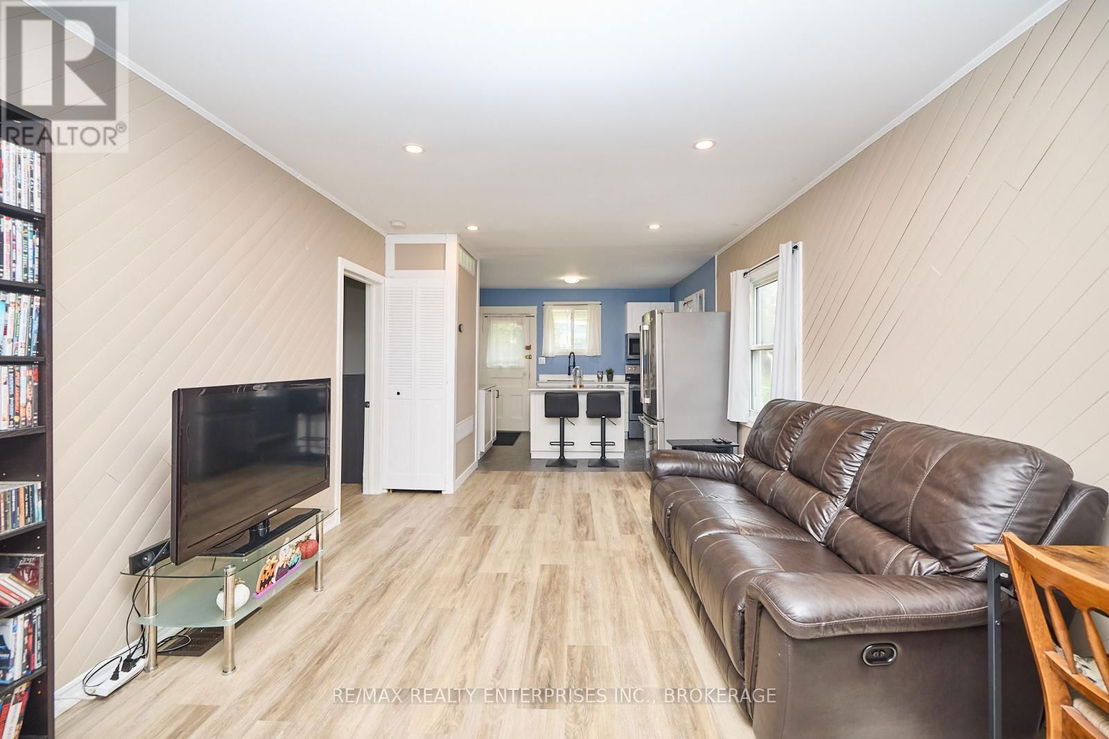 12 FAIRBURN AVENUE Image 4