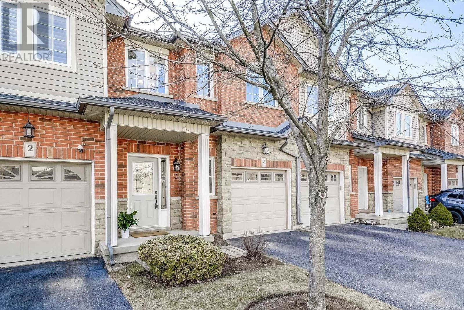 3 - 232 STONEHENGE DRIVE Image 1