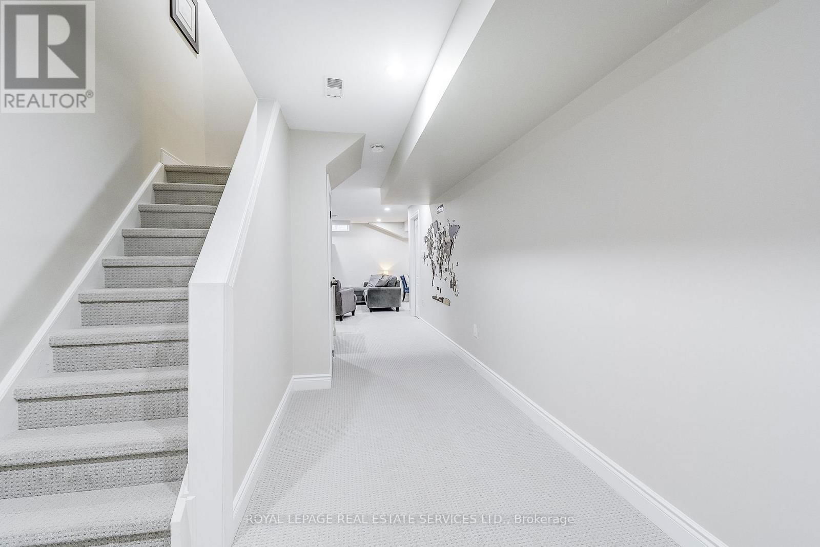 3 - 232 STONEHENGE DRIVE Image 29