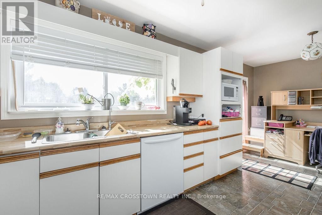 776 MONCK ROAD Image 14